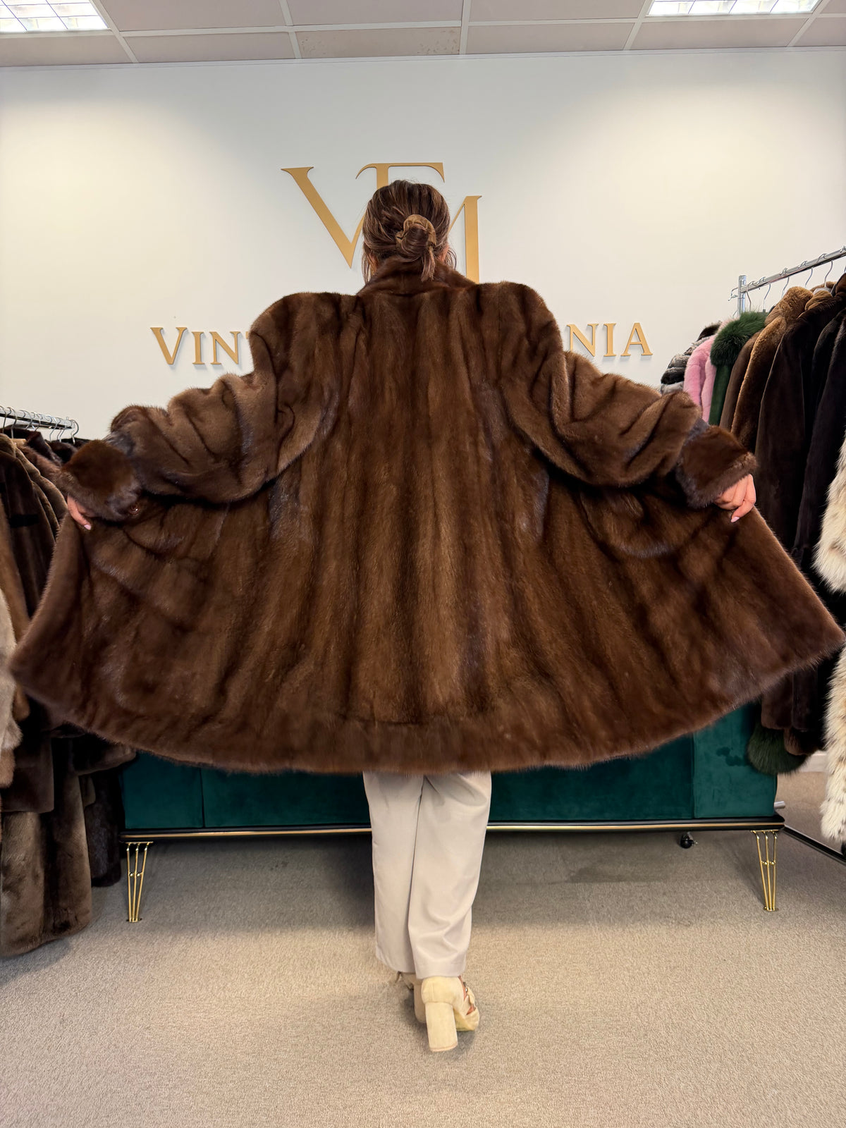 Brown Thick Mink Fur Coat, XL, Flexible