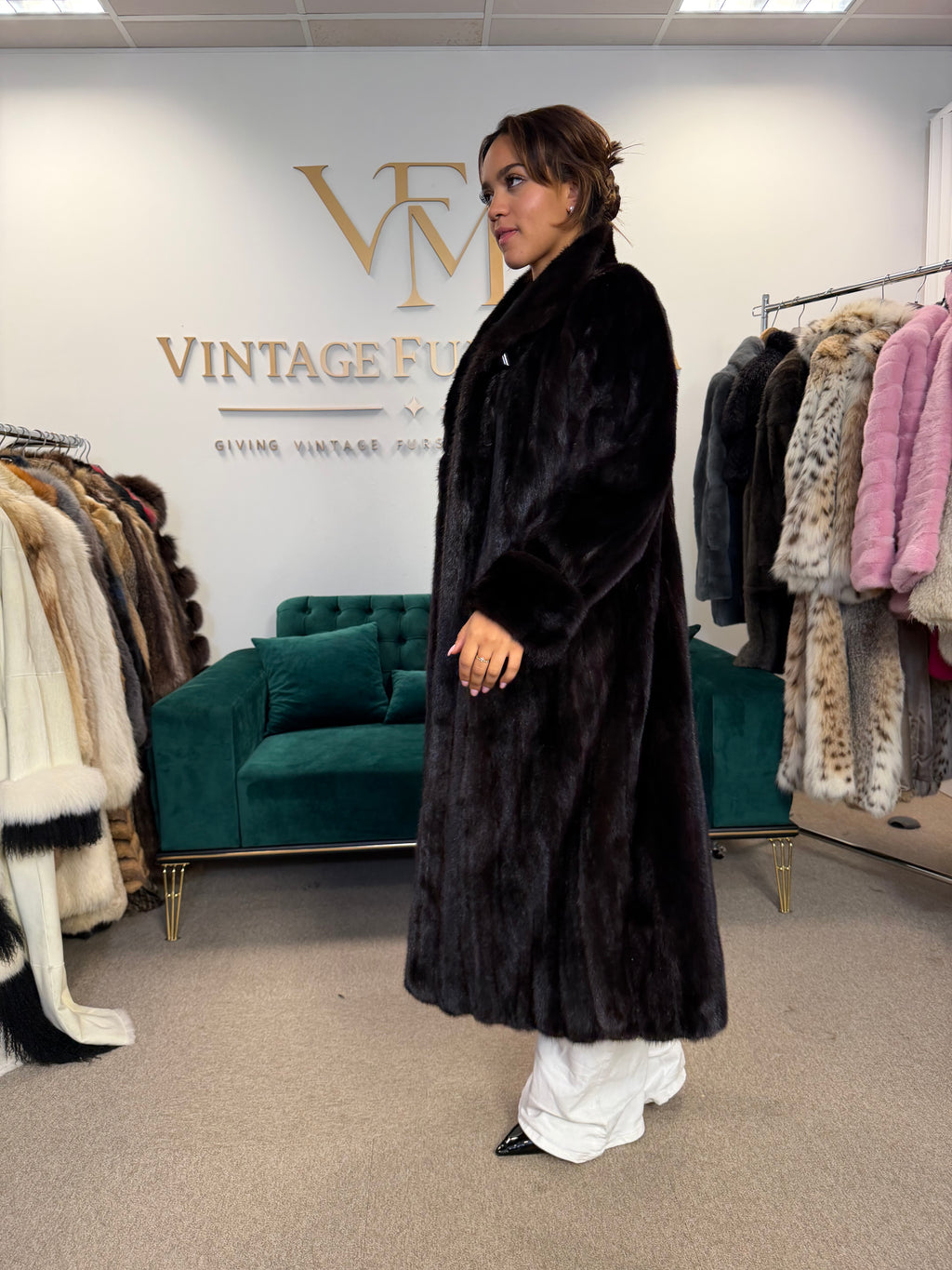 Dark Brown Mink Fur Coat, M/L, Frankfurt