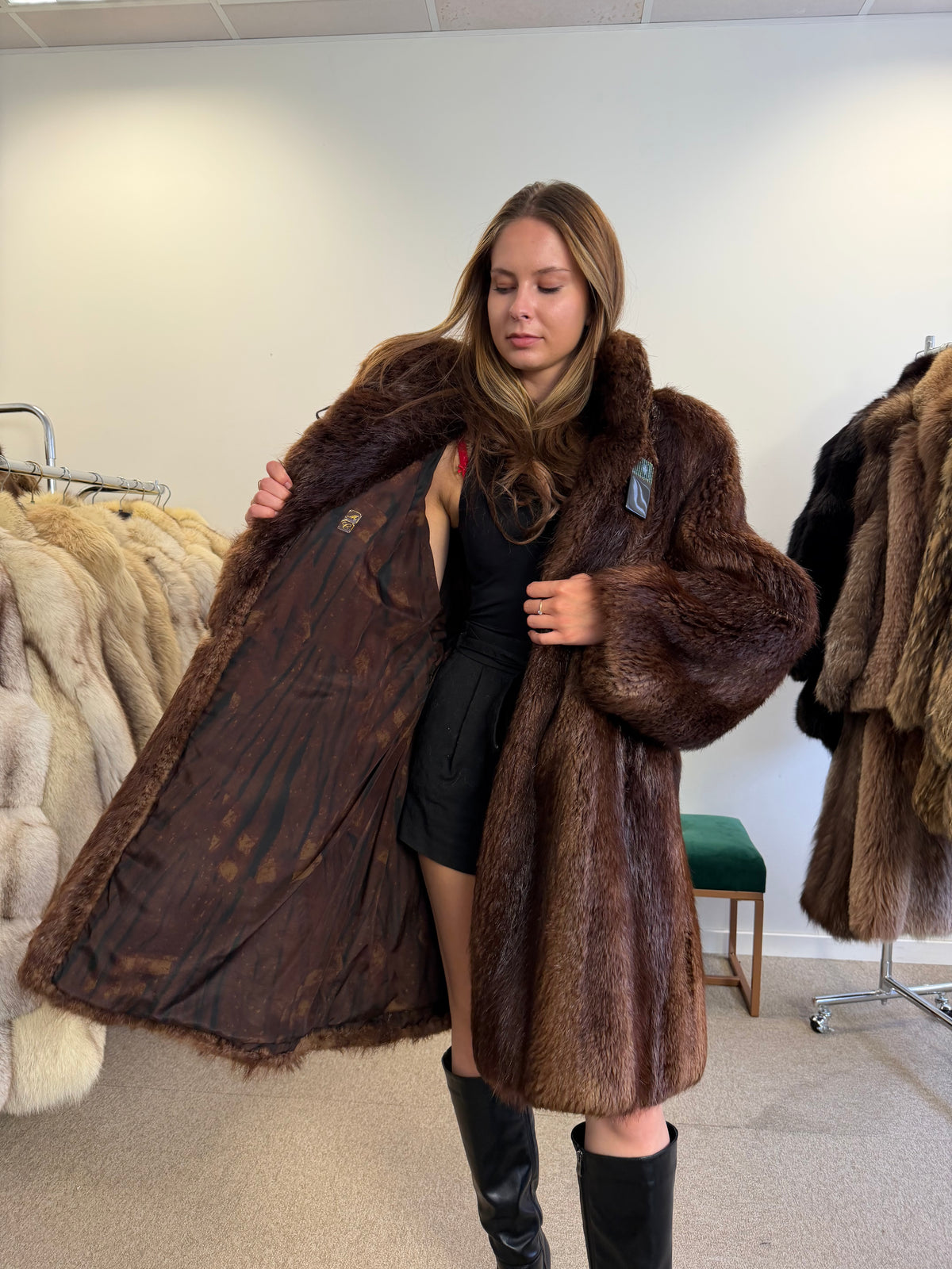 Brown Beaver Fur Coat, XL, Soft and Warm