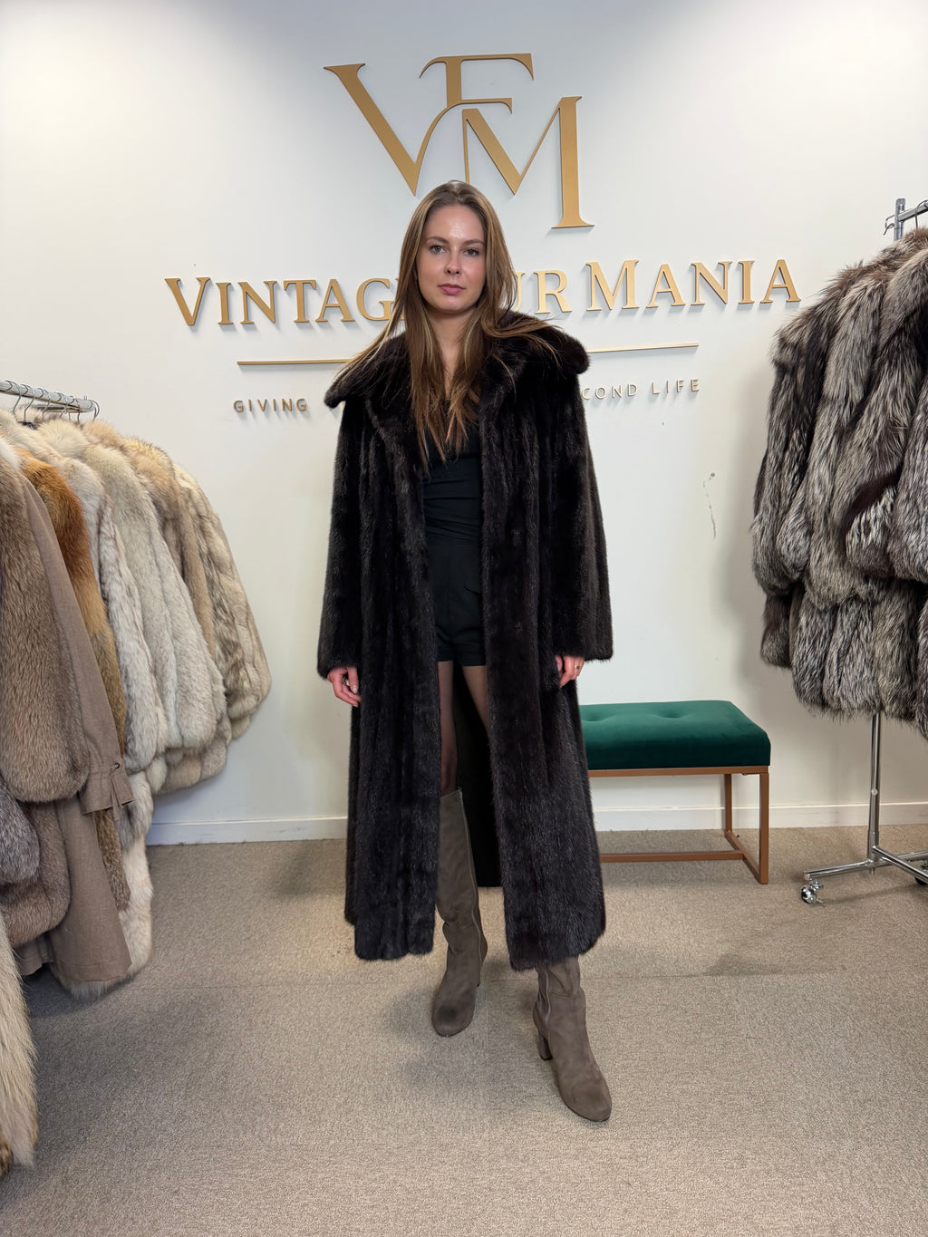 Dark Brown Mink Fur Coat, L/XL, Full Length
