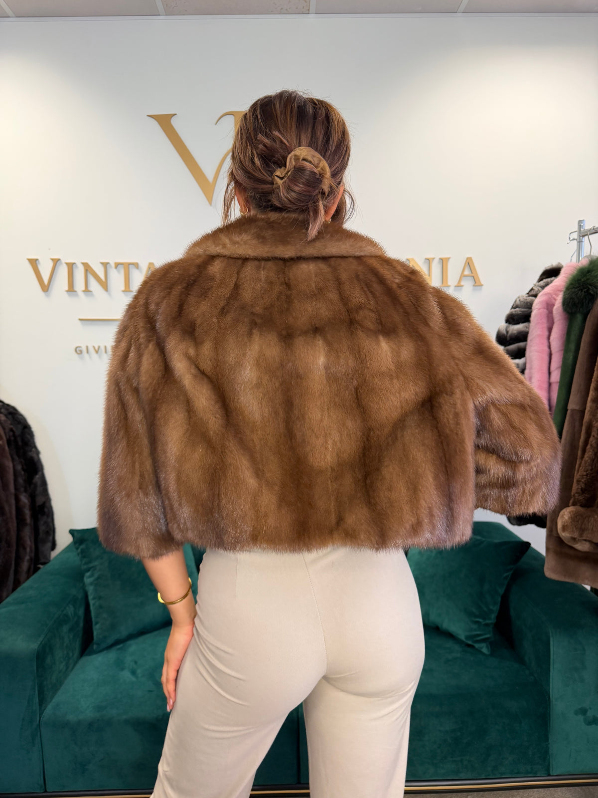 Short Pastel Light Brown Mink Fur Jacket, M/L