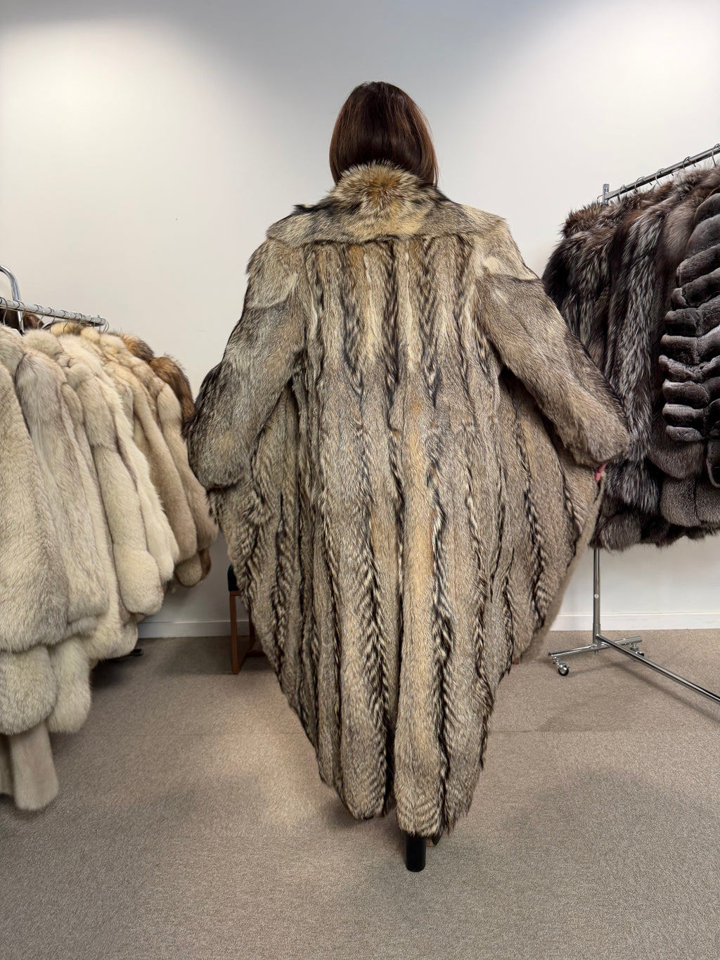 Coyote Real Fur Coat, Size L, Full Length