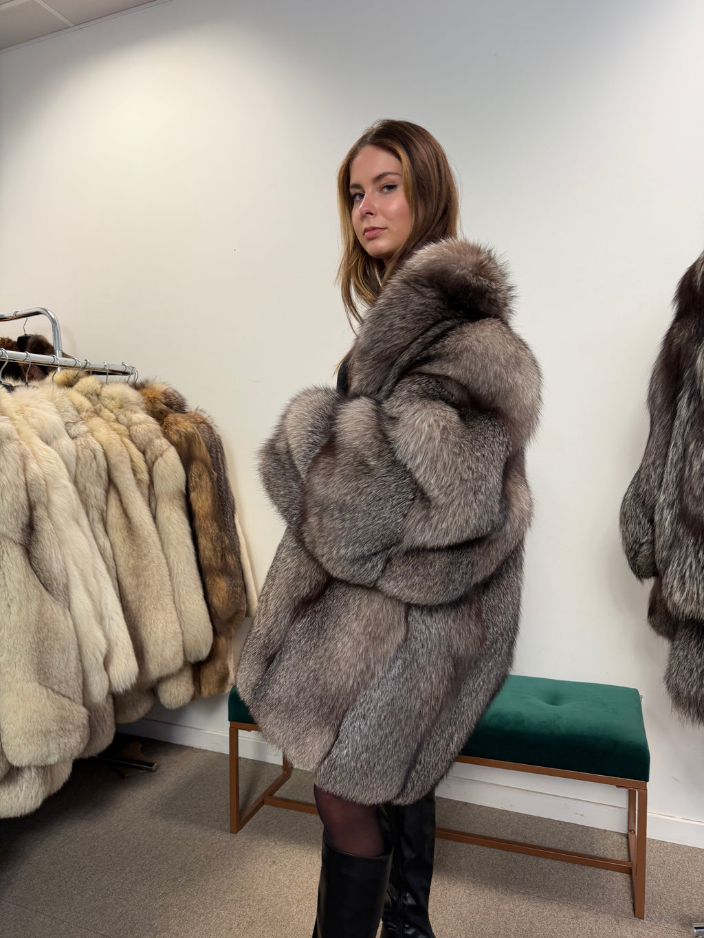 Silver Fox Fur Coat, XL Size, Real Silver Fox Fur, Luxury Fur Coat, Women's Fur Coat, Vintage Fur Coat, Big Collar Swinger Fox Coat, Real Fur