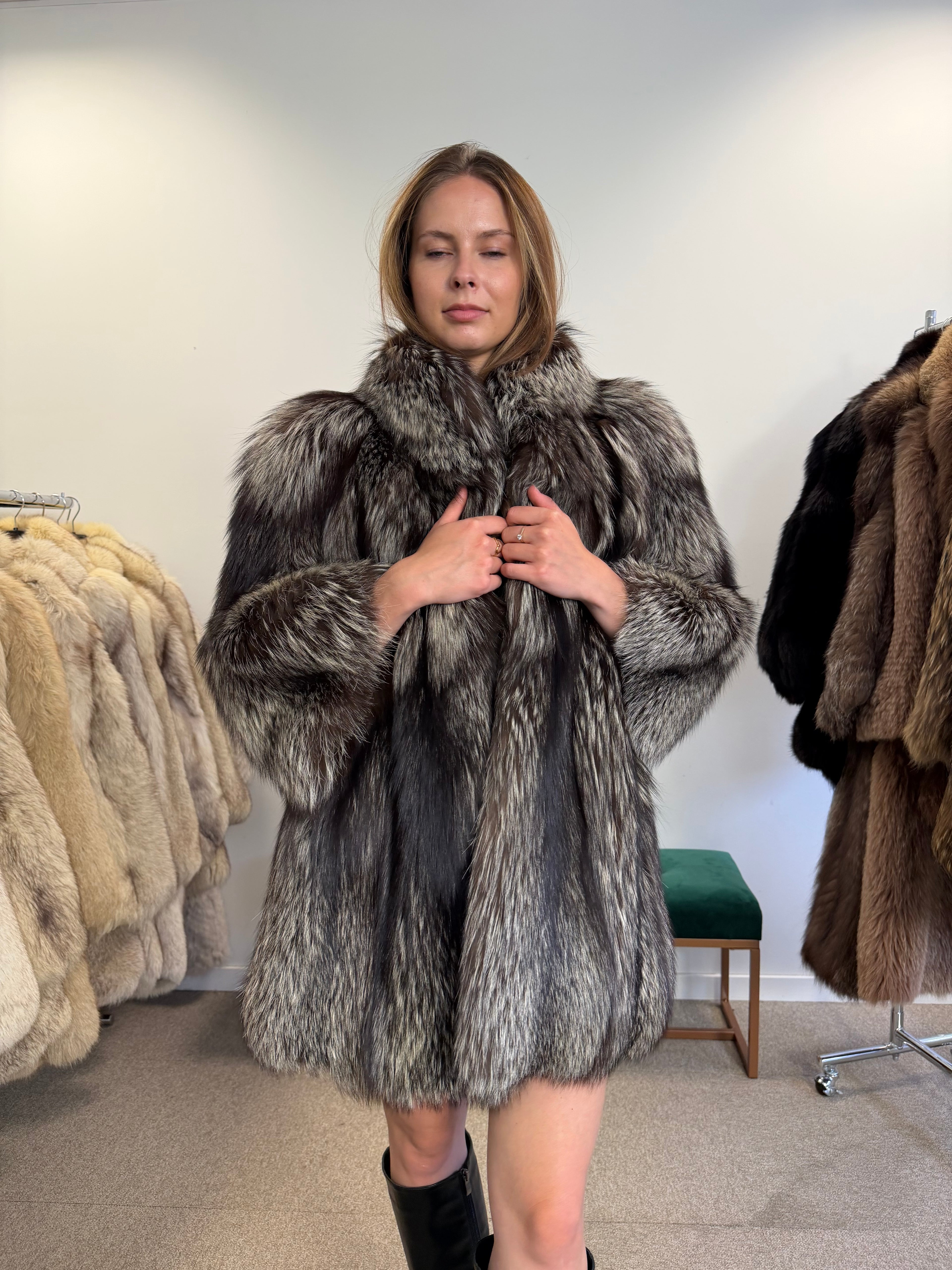 Real Silver Fox Fur Coat, Short Sleeves, Size XL