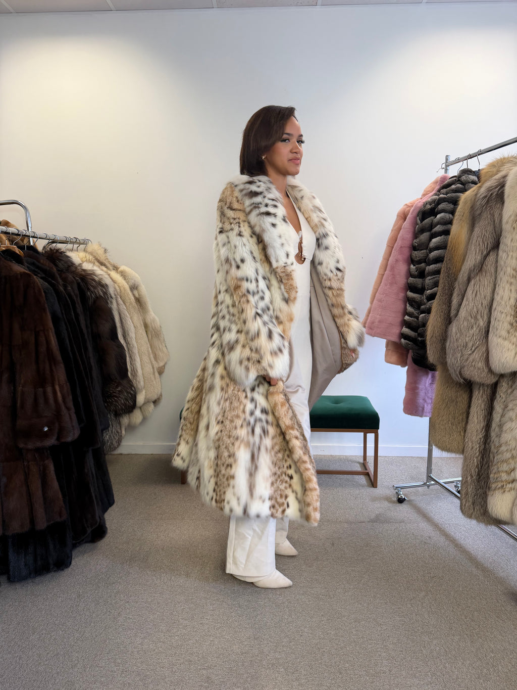 Lynx Fur Coat, Rare Luxury, White reflection, Oversized up tk 3XL