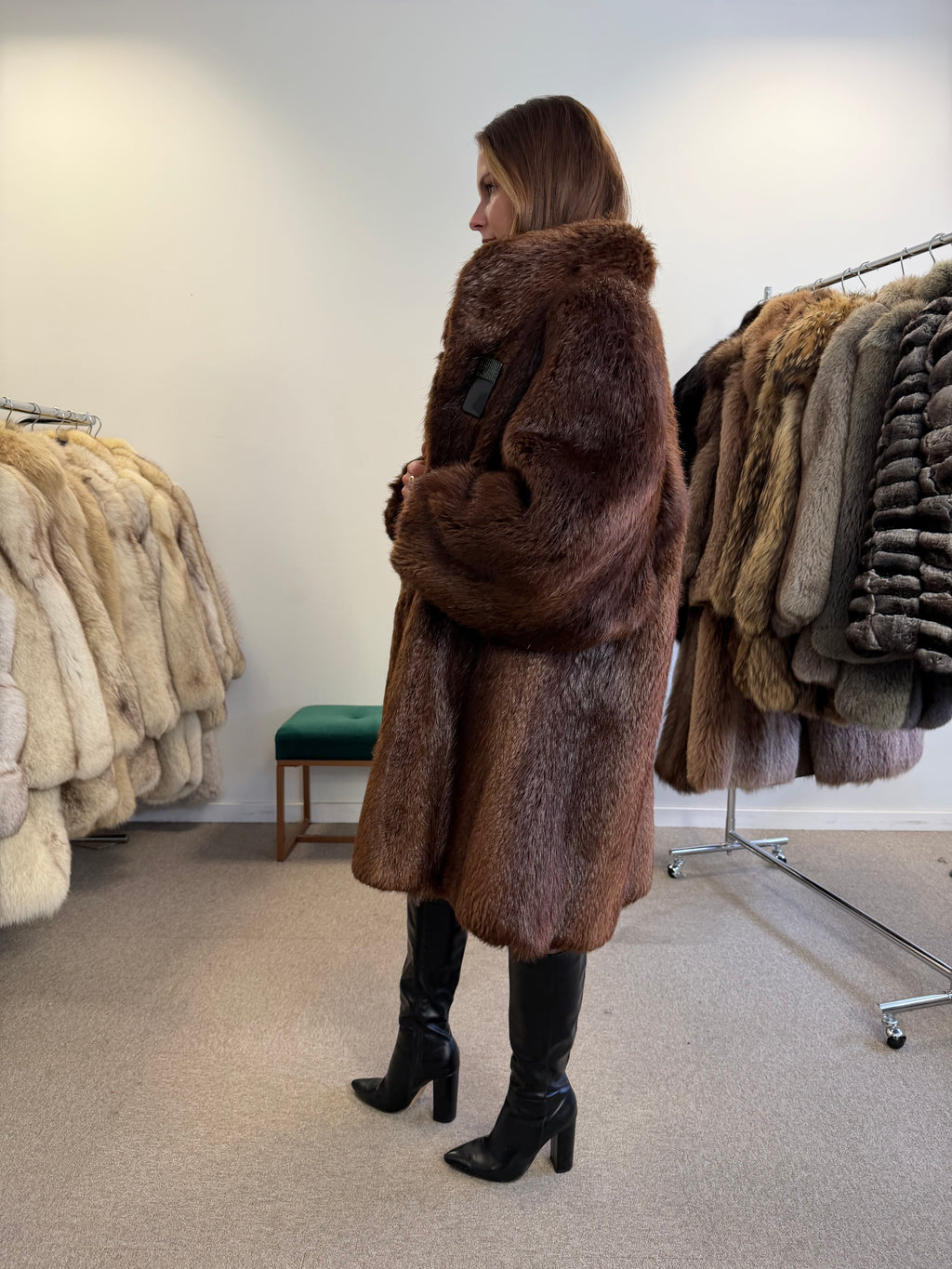 Brown Beaver Fur Coat, XL, Soft and Warm