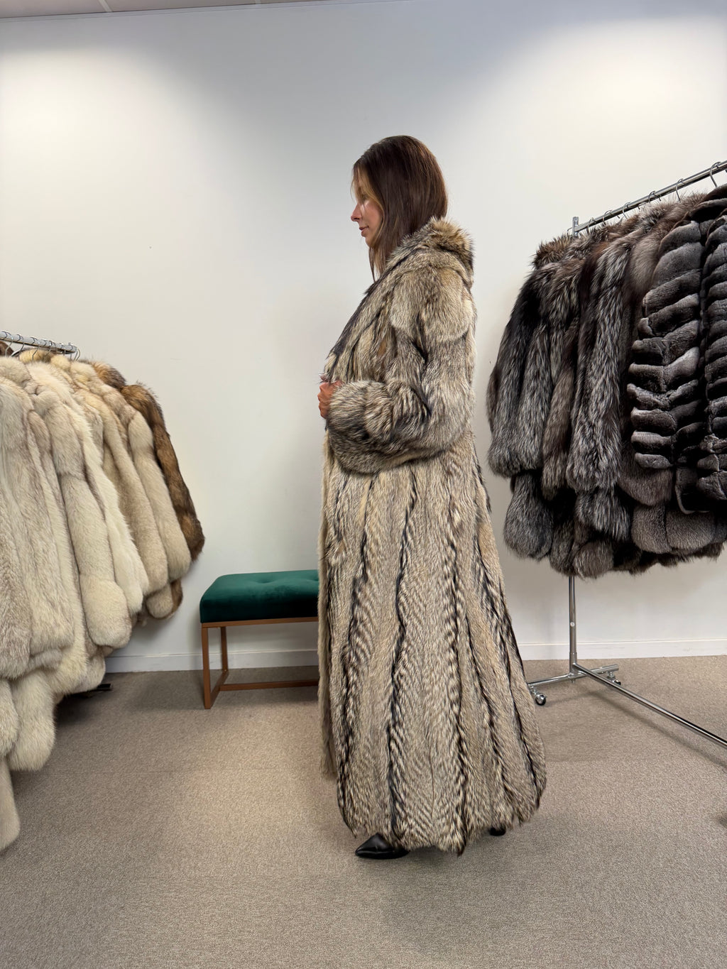 Raccoon Real Fur Coat, Size L, Full Length