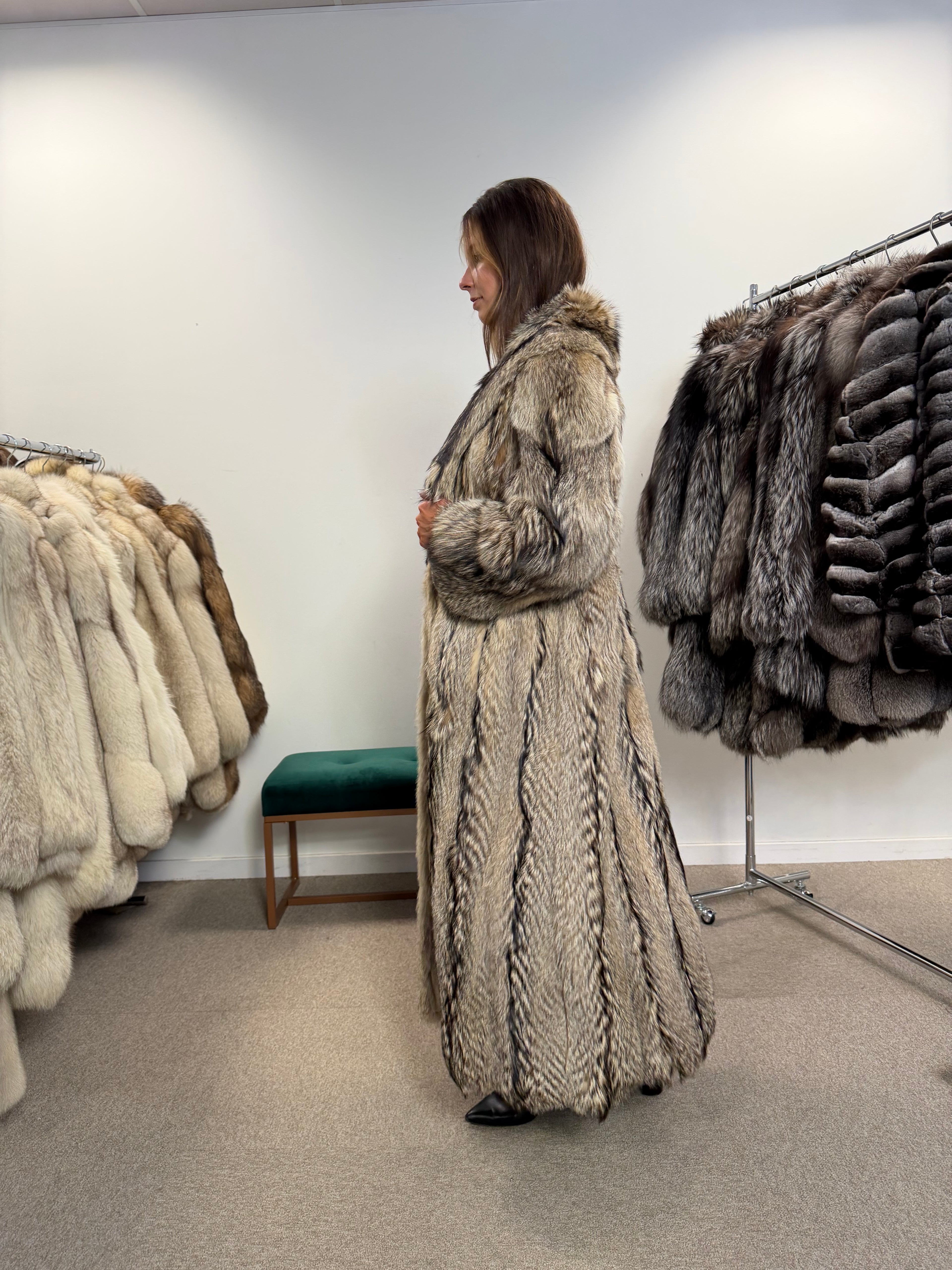 Raccoon Real Fur Coat, Size L, Full Length
