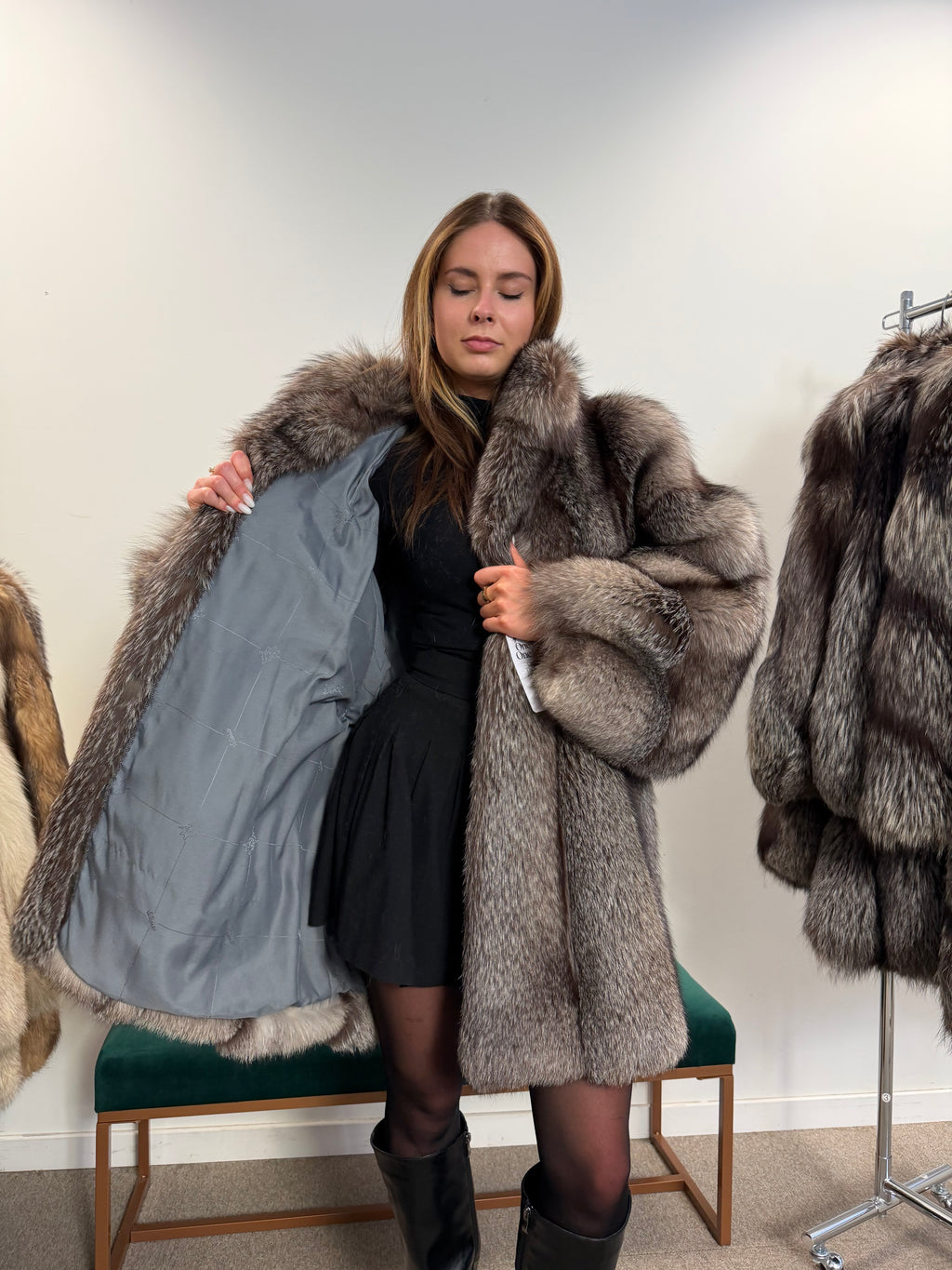 Silver Fox Fur Coat, XL Size, Real Silver Fox Fur, Luxury Fur Coat, Women's Fur Coat, Vintage Fur Coat, Big Collar Swinger Fox Coat, Real Fur