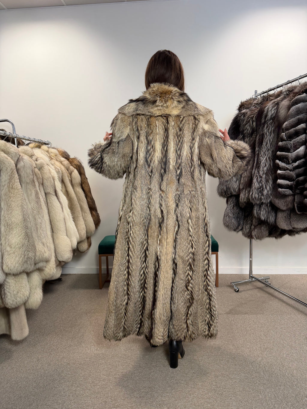 Raccoon Real Fur Coat, Size L, Full Length
