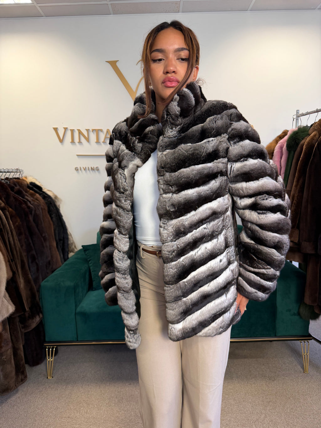Chinchilla Fur Jacket, Medium, Short, New
