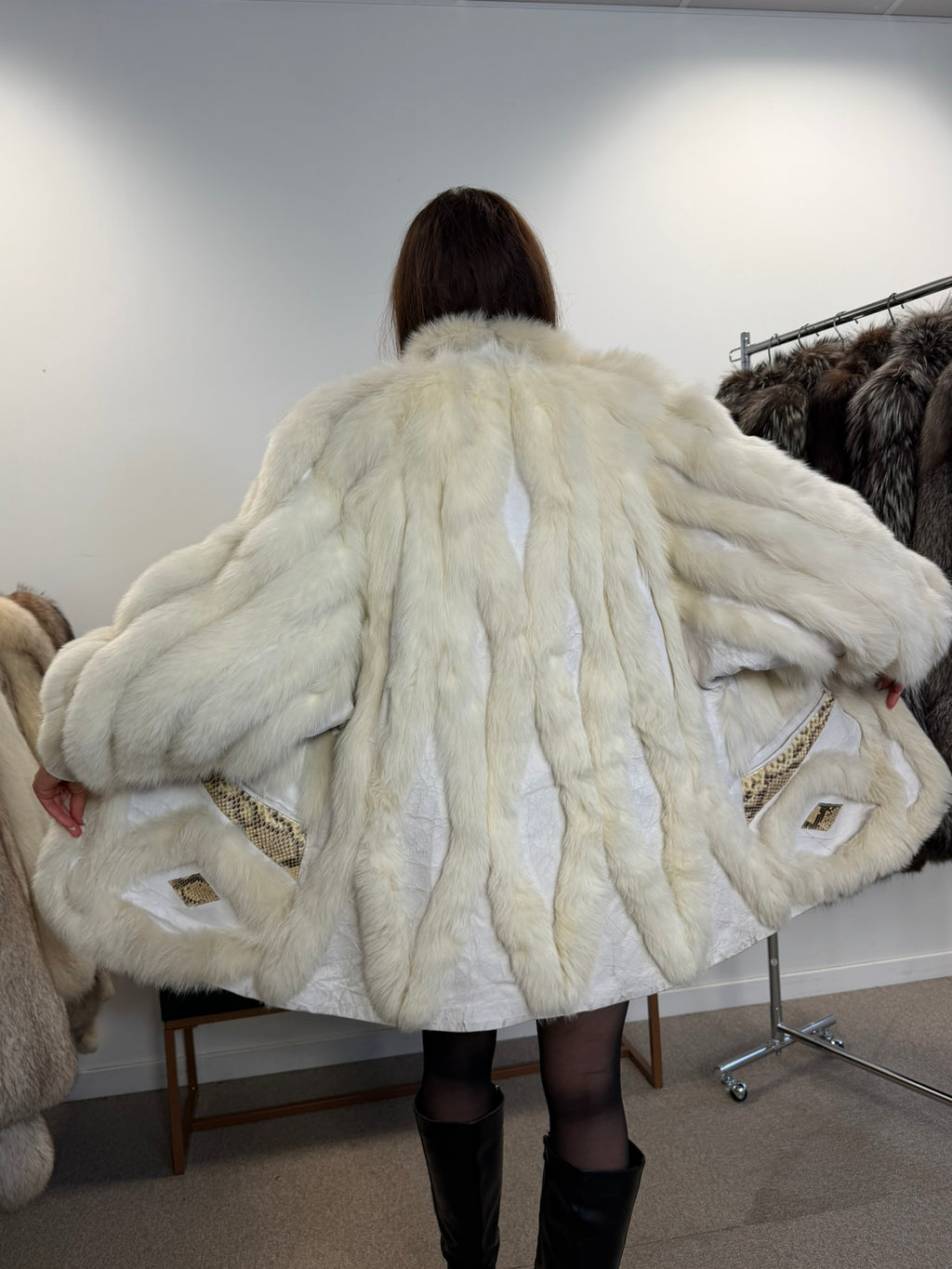 White Polar Fox Fur Coat, Leather, Size L