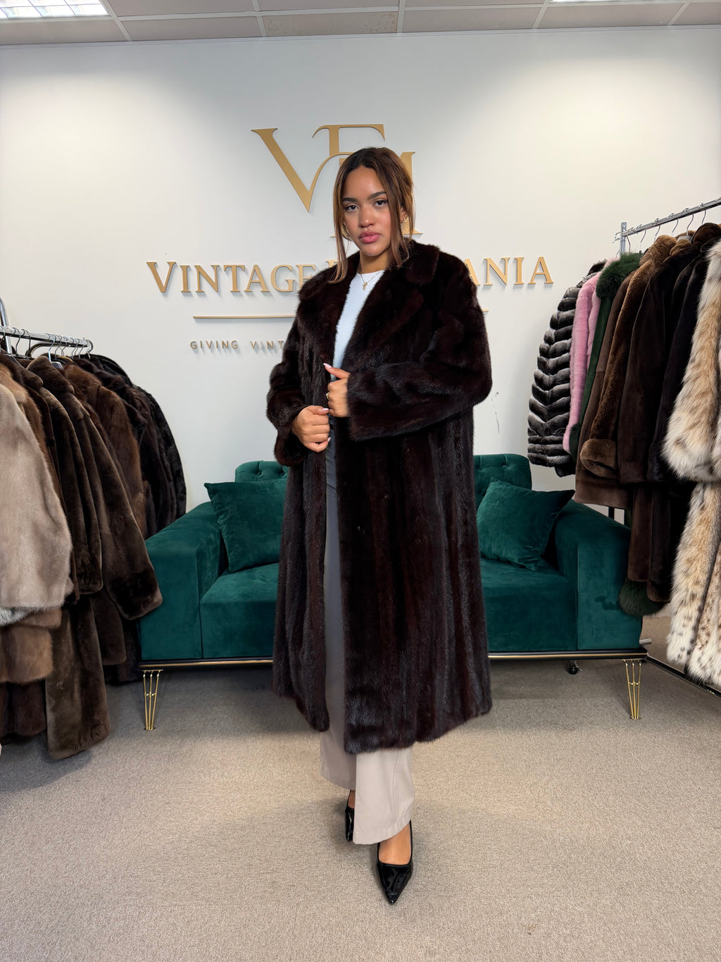 Very Dark Brown Mink Fur Coat, L/XL