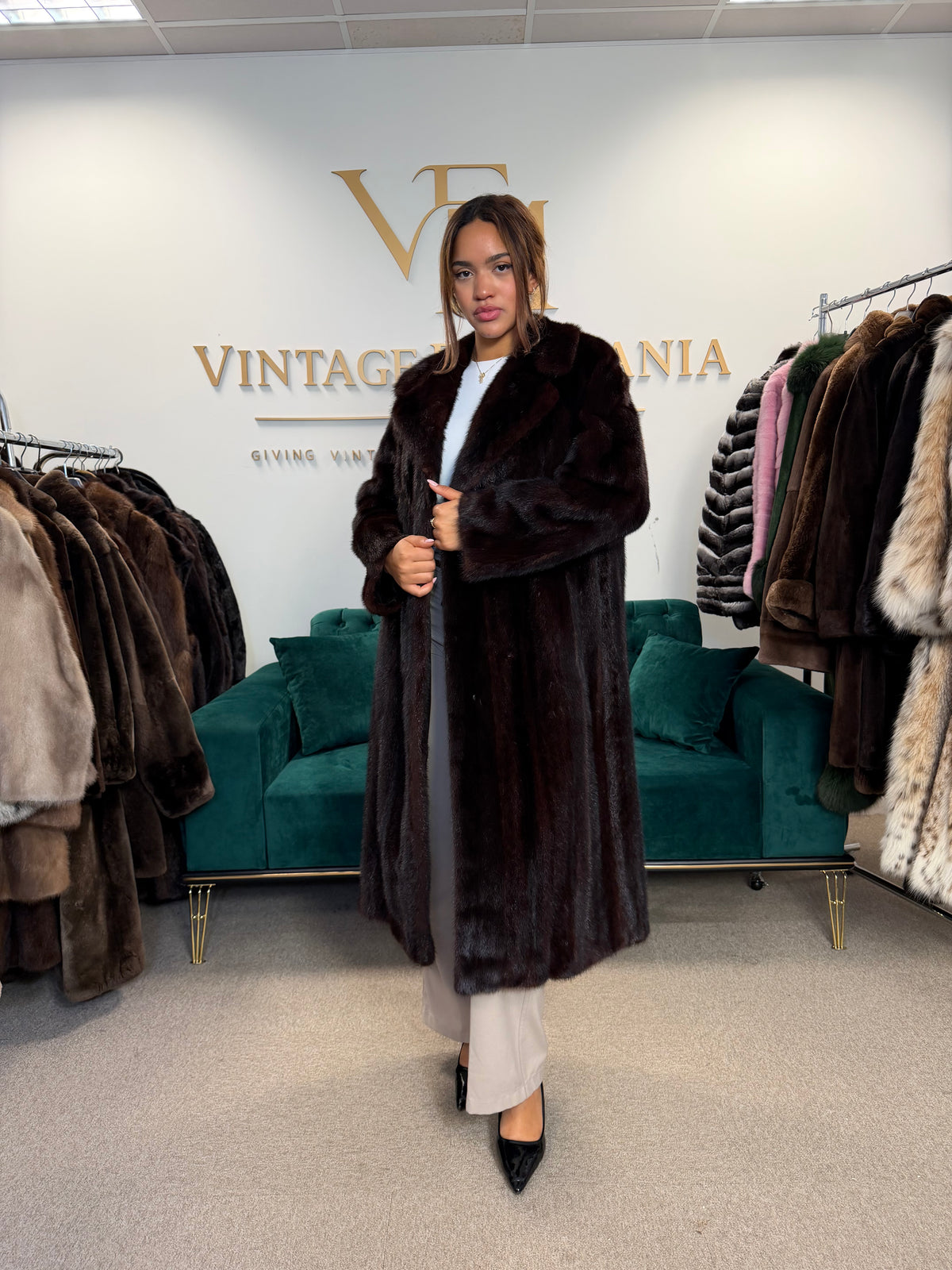Very Dark Brown Mink Fur Coat, L/XL