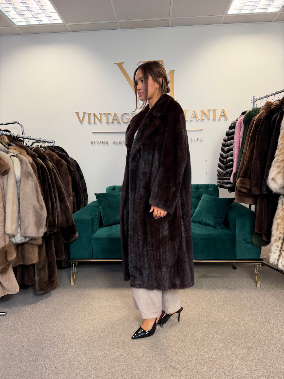 Very Dark Brown Mink Fur Coat, L/XL