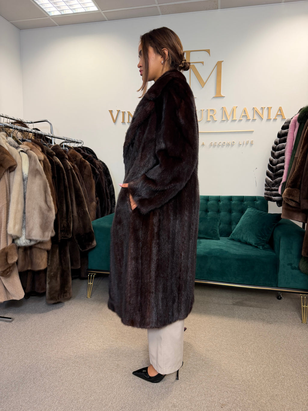 Very Dark Brown Mink Fur Coat, L/XL