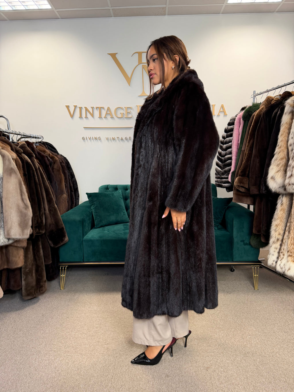 Dark Brown Mink Fur Coat, M/L, Excellent Quality
