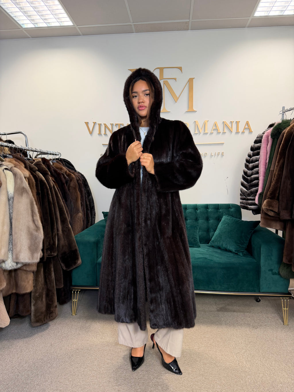 Dark Brown Mink Fur Coat, M/L, Excellent Quality