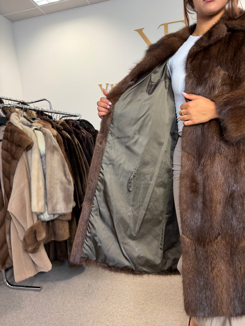 Beaver Fur Coat, Medium