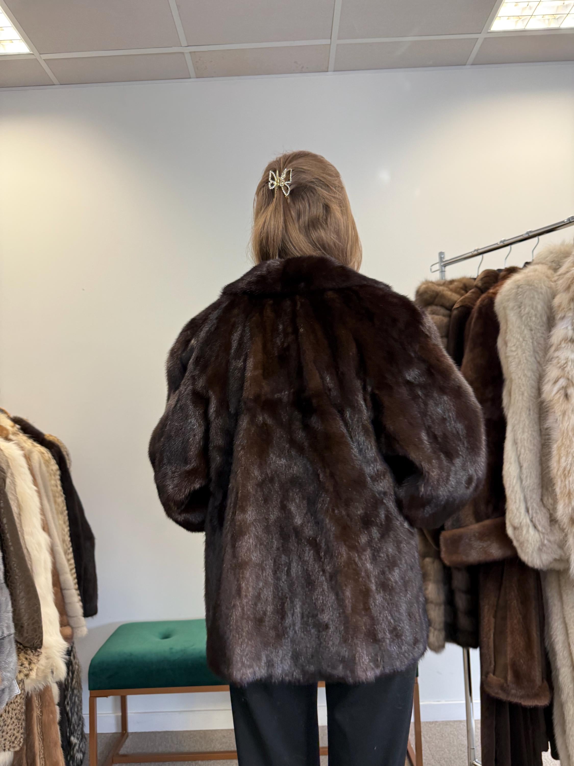 Open front view of brown mink fur jacket, women’s medium, soft real fur, vintage design.