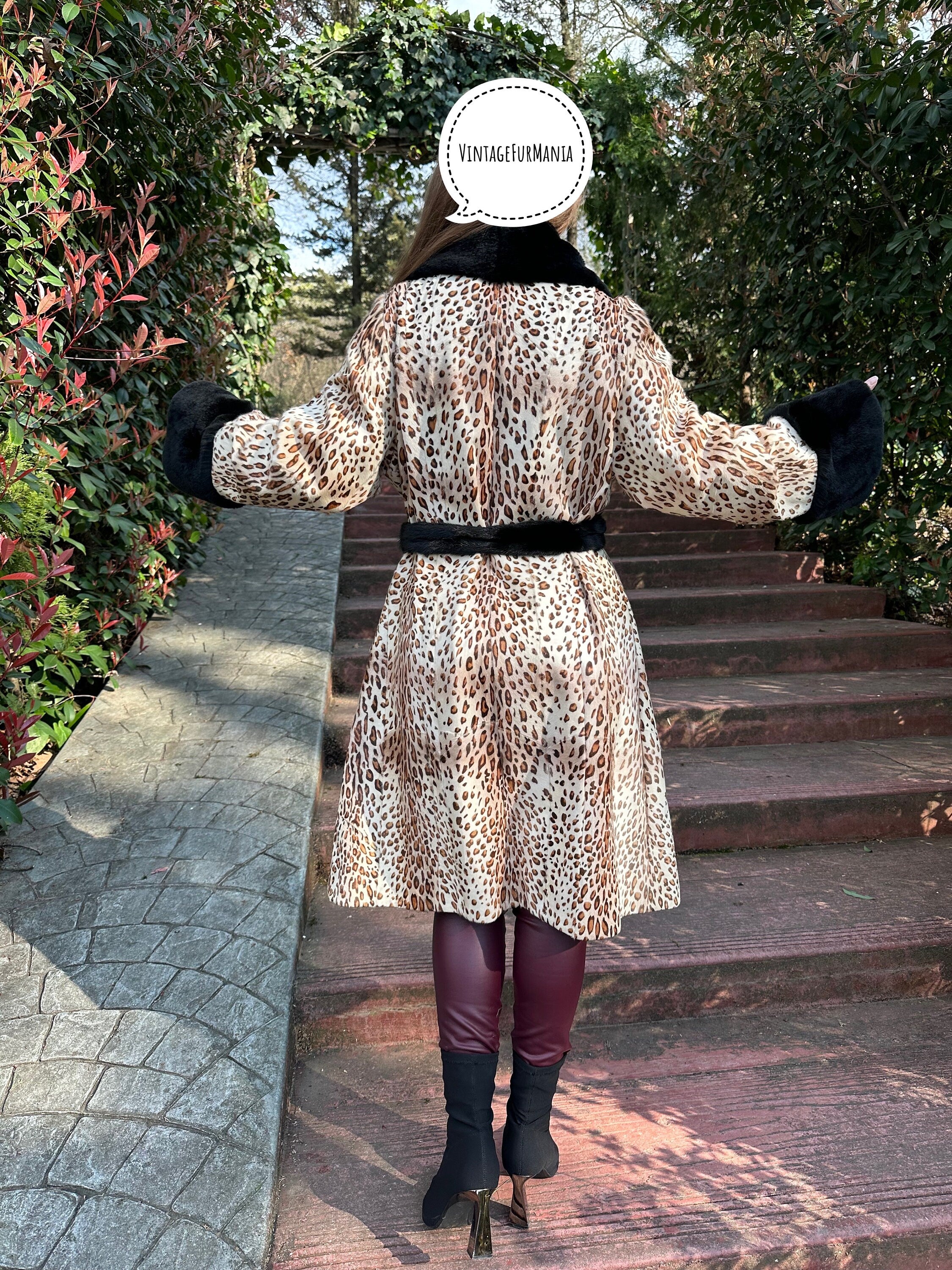 Luxury Fur Coat Women Lambskin Fur, Printed Lynx Patter in Lambskin fur coat with Rex rabbit fur collar, real fur coat, Excellent XL fur