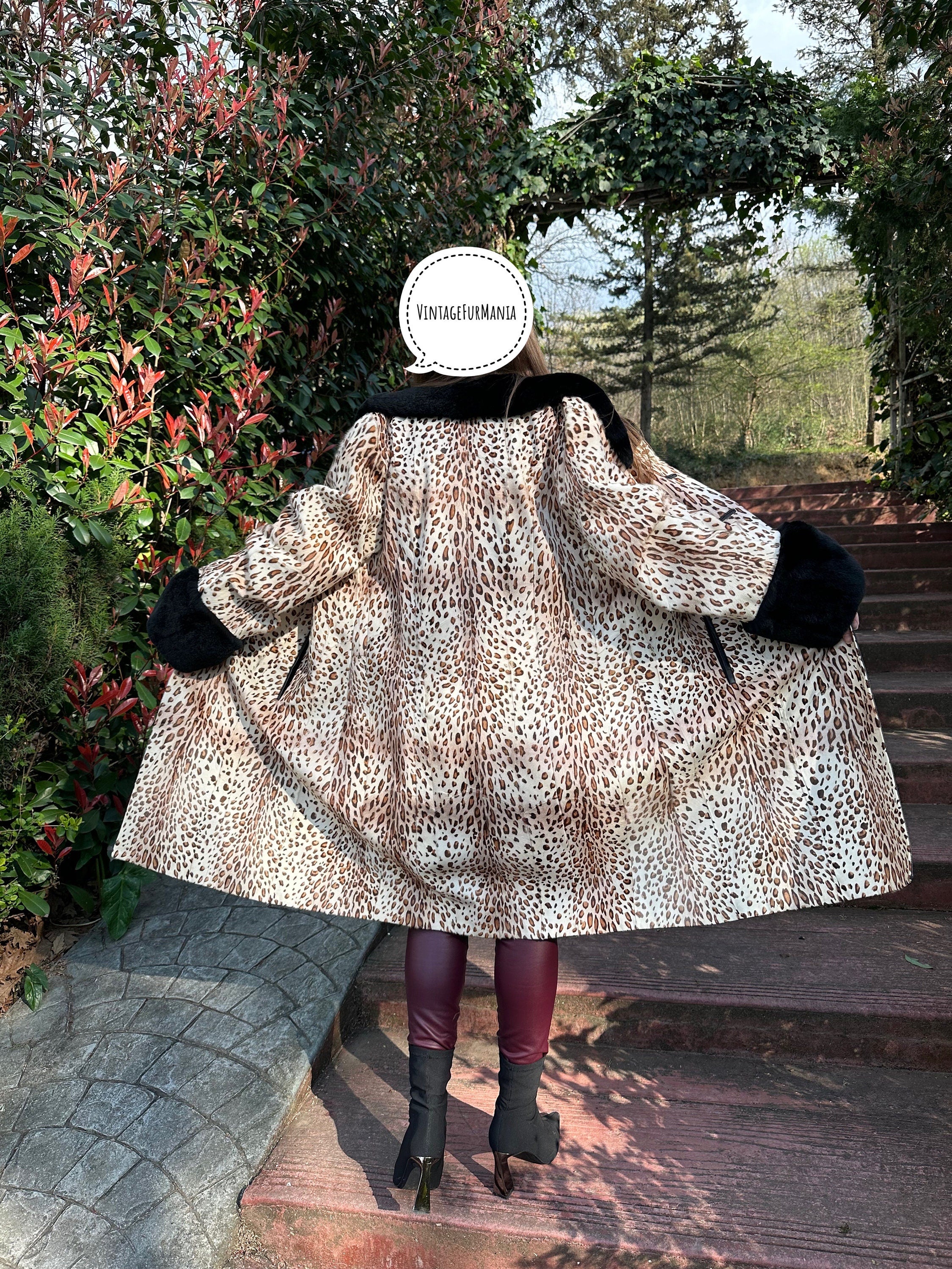 Luxury Fur Coat Women Lambskin Fur, Printed Lynx Patter in Lambskin fur coat with Rex rabbit fur collar, real fur coat, Excellent XL fur