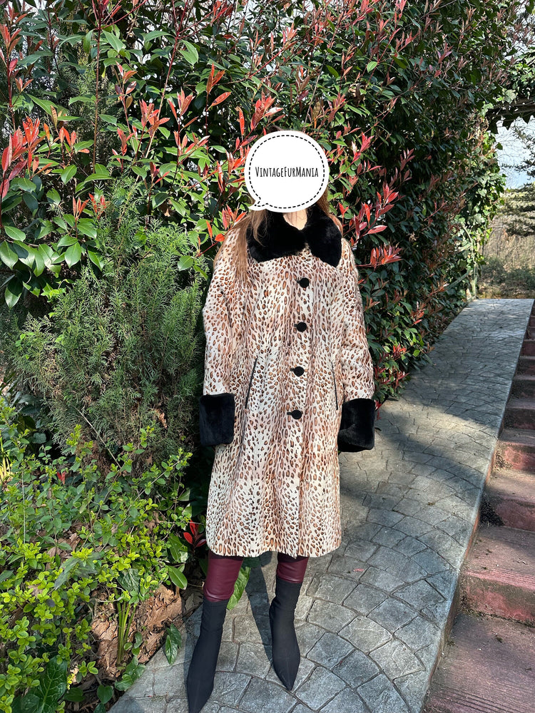 Luxury Fur Coat Women Lambskin Fur, Printed Lynx Patter in Lambskin fur coat with Rex rabbit fur collar, real fur coat, Excellent XL fur