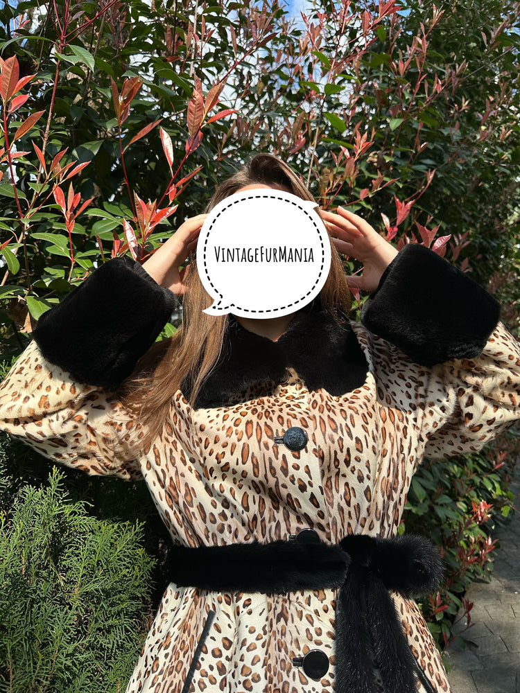 Luxury Fur Coat Women Lambskin Fur, Printed Lynx Patter in Lambskin fur coat with Rex rabbit fur collar, real fur coat, Excellent XL fur