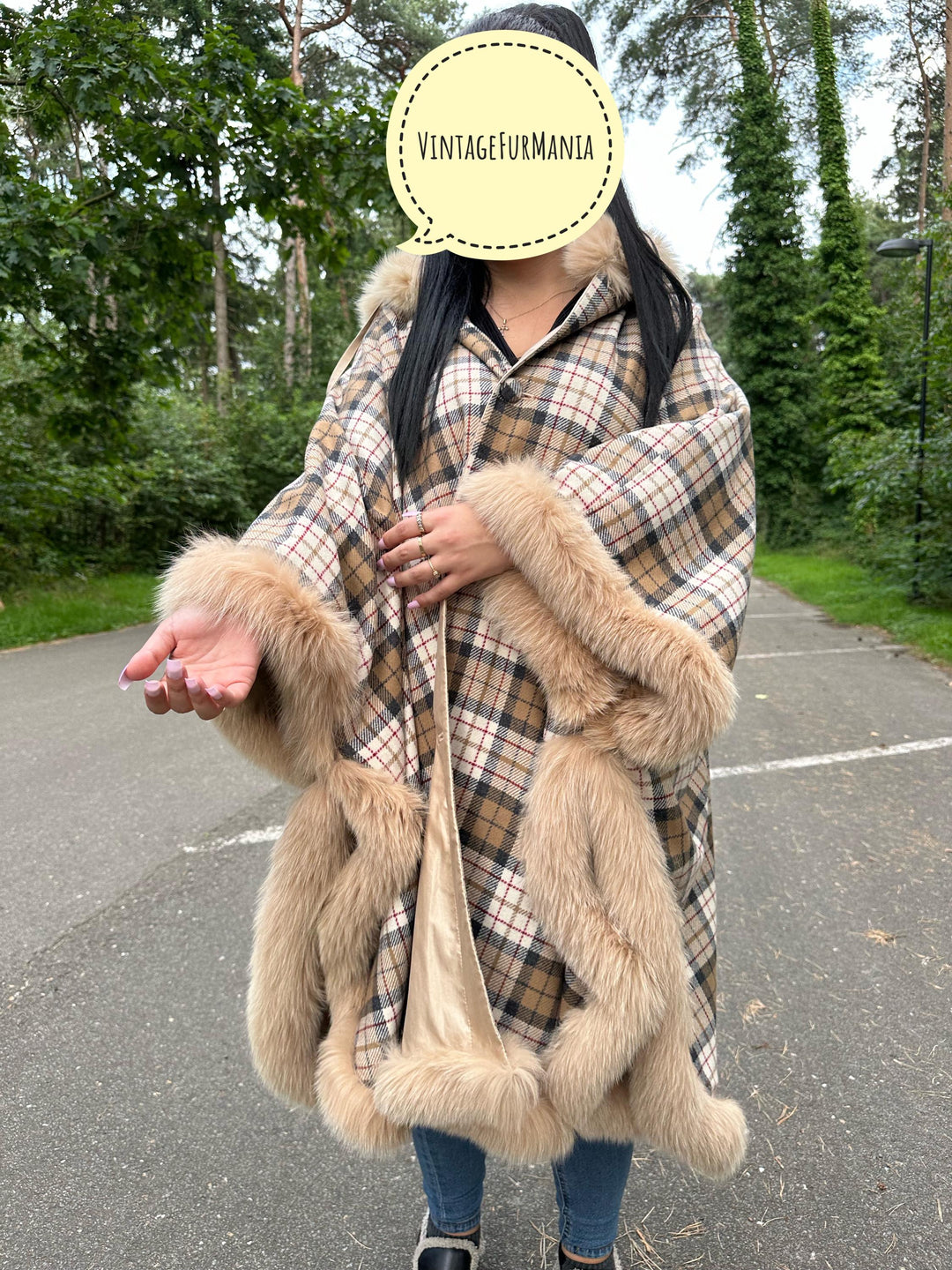 Burberry Style Coat with Fox Fur, One Size Coat, Elegant and Luxury Fur Coat - Perfect for Outerwear Style, Real Vintage Coat, Women's Coat