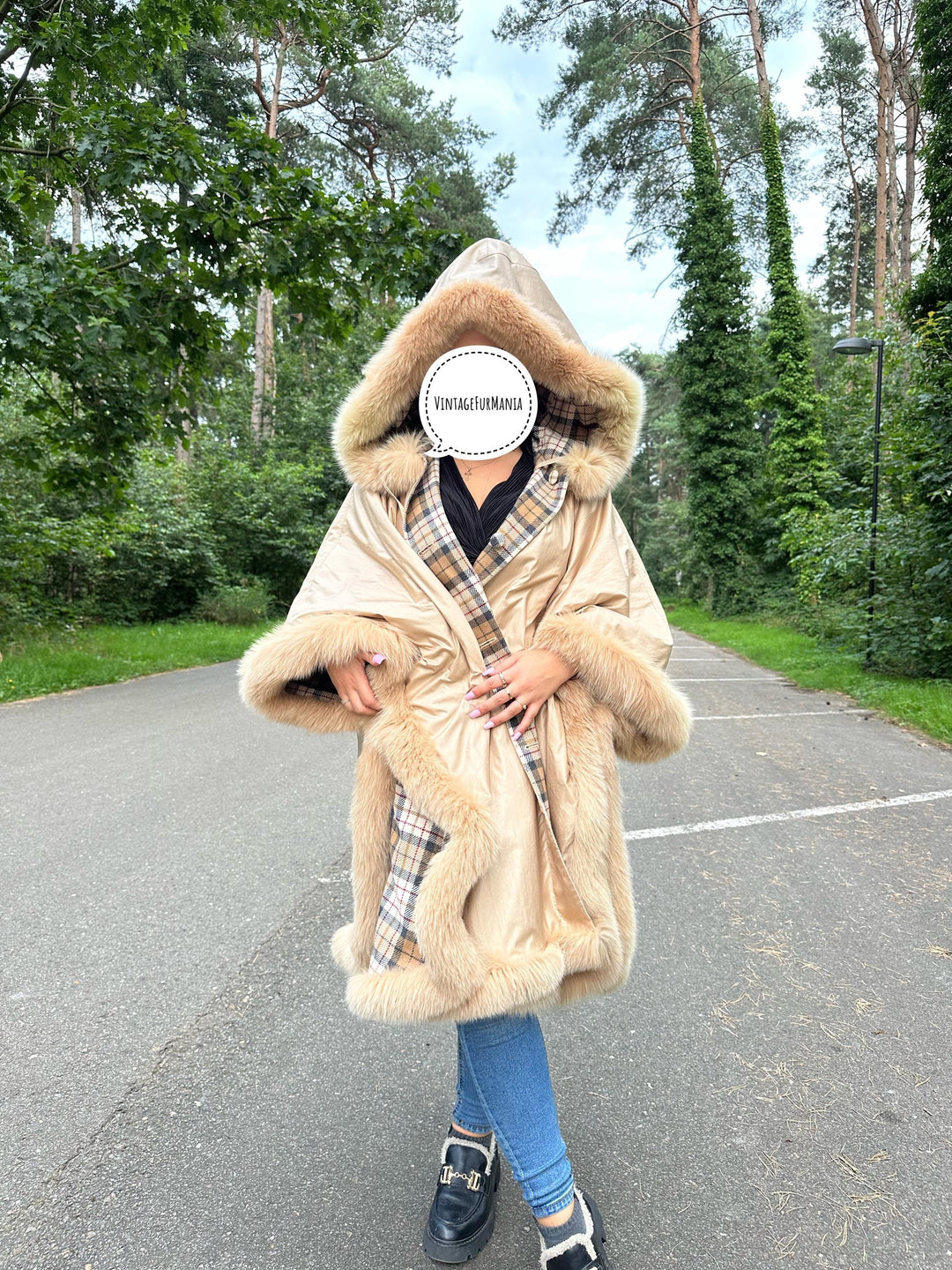 Burberry Style Coat with Fox Fur, One Size Coat, Elegant and Luxury Fur Coat - Perfect for Outerwear Style, Real Vintage Coat, Women's Coat