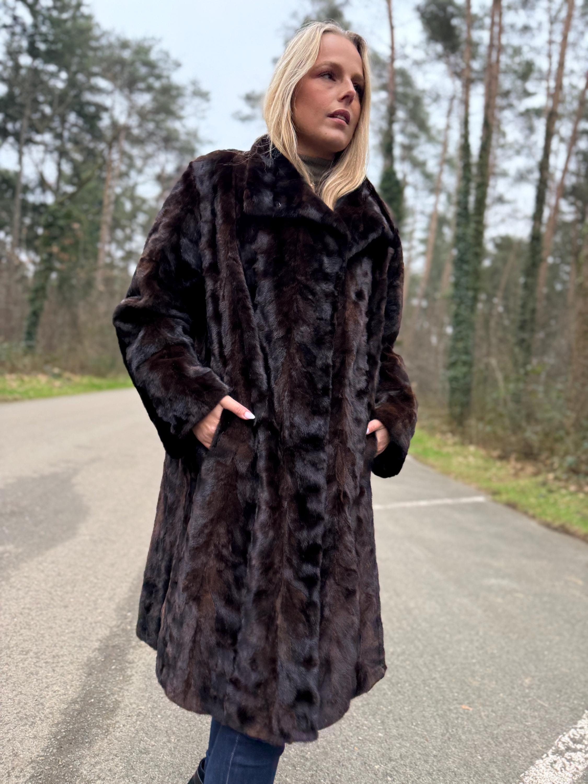 Short Haired Sheared Mink Fur Coat, XL Size, Vintage Style Coat, Real Mink Fur Coat, Luxurious and Elegant Outerwear, Brown Mink Fur Coat