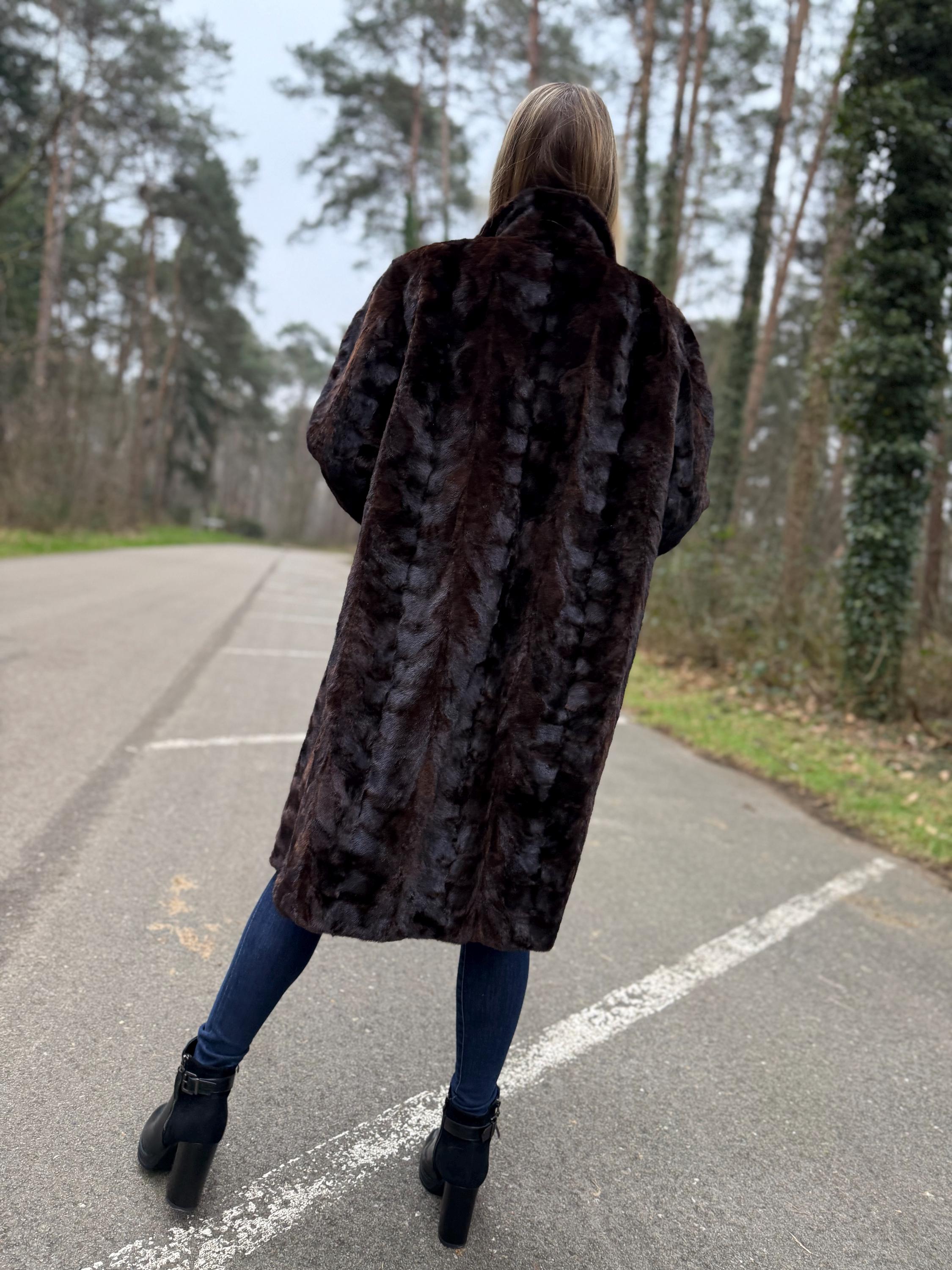 Short Haired Sheared Mink Fur Coat, XL Size, Vintage Style Coat, Real Mink Fur Coat, Luxurious and Elegant Outerwear, Brown Mink Fur Coat