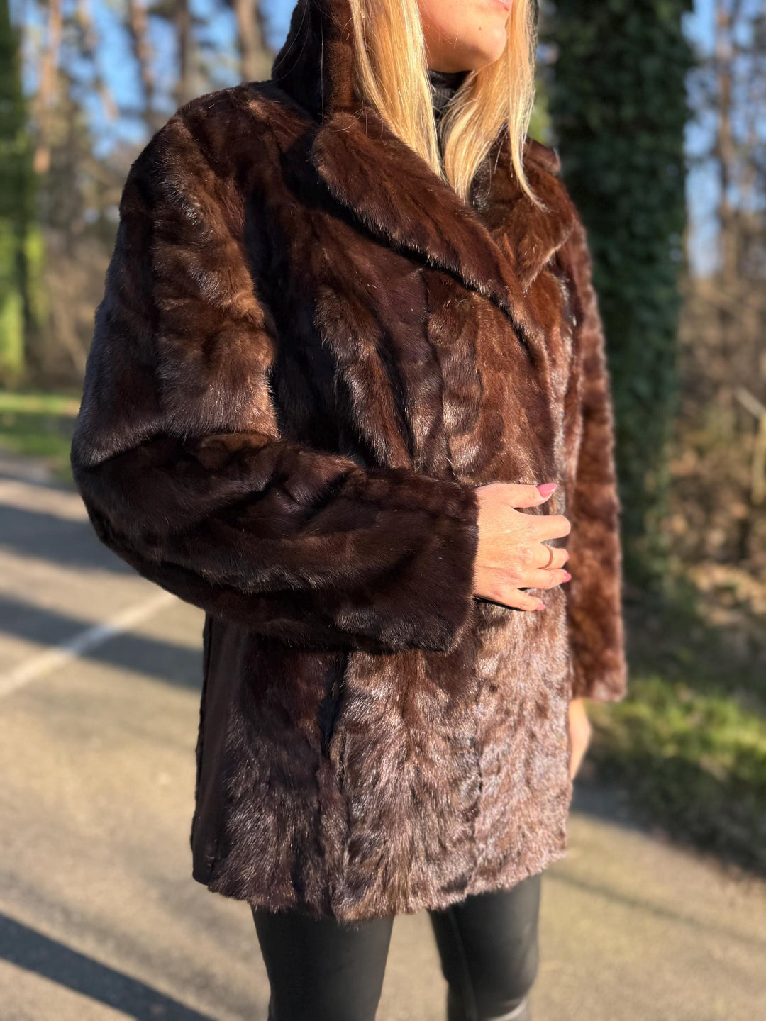 Large Mink Fur Jacket in Natural Brown, Genuine Mink Fur, Soft Fur Jacket, Classic Vintage Style, Excellent Condition, Brown Mink Fur Jacket