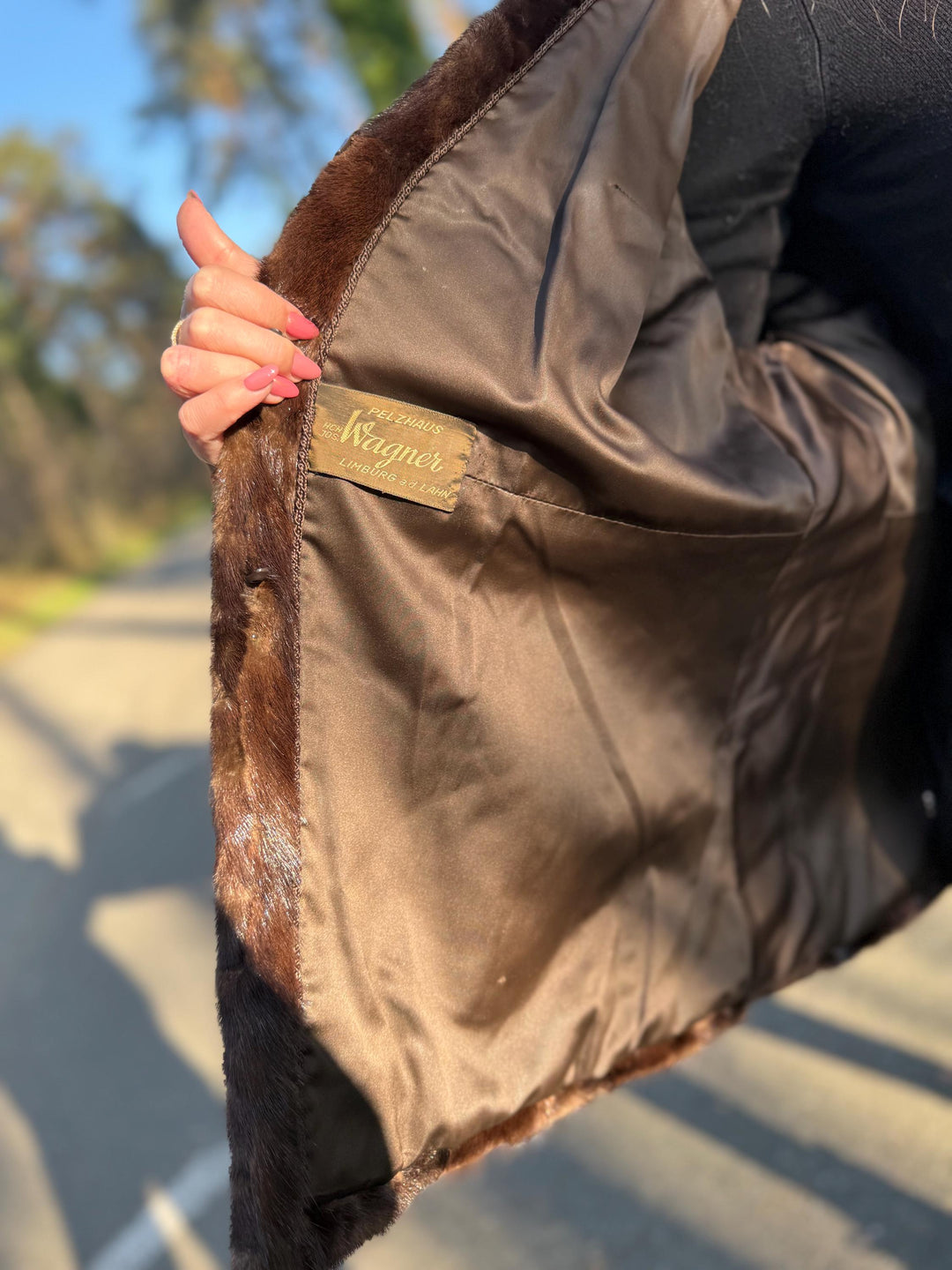 Large Mink Fur Jacket in Natural Brown, Genuine Mink Fur, Soft Fur Jacket, Classic Vintage Style, Excellent Condition, Brown Mink Fur Jacket