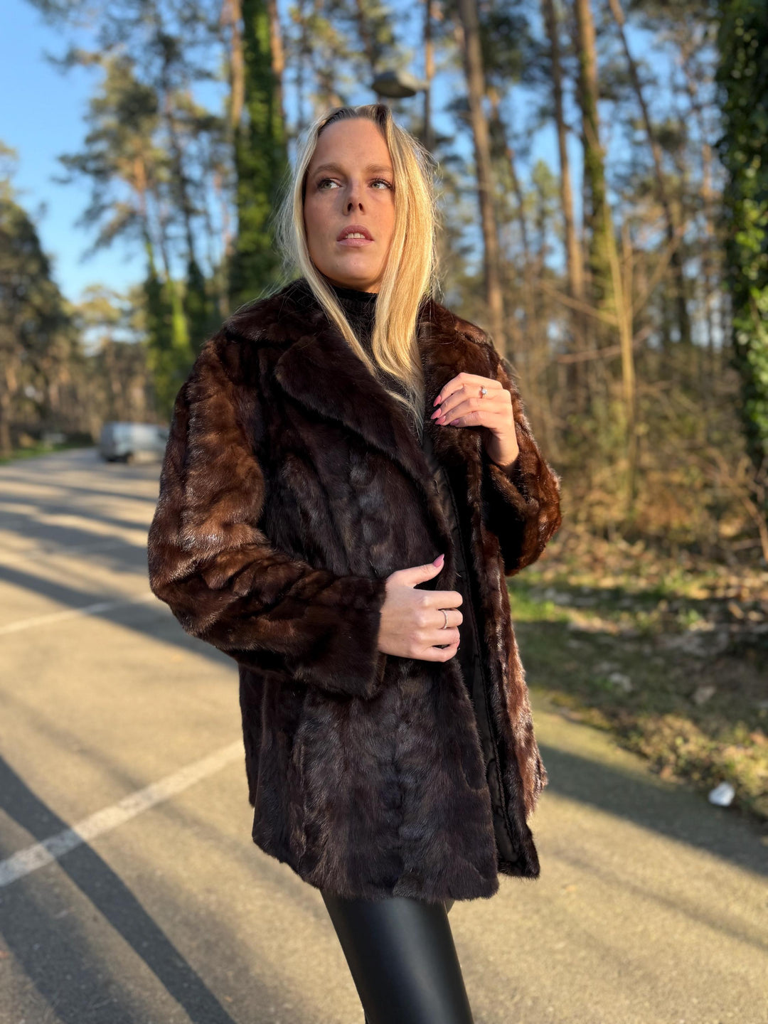 Large Mink Fur Jacket in Natural Brown, Genuine Mink Fur, Soft Fur Jacket, Classic Vintage Style, Excellent Condition, Brown Mink Fur Jacket