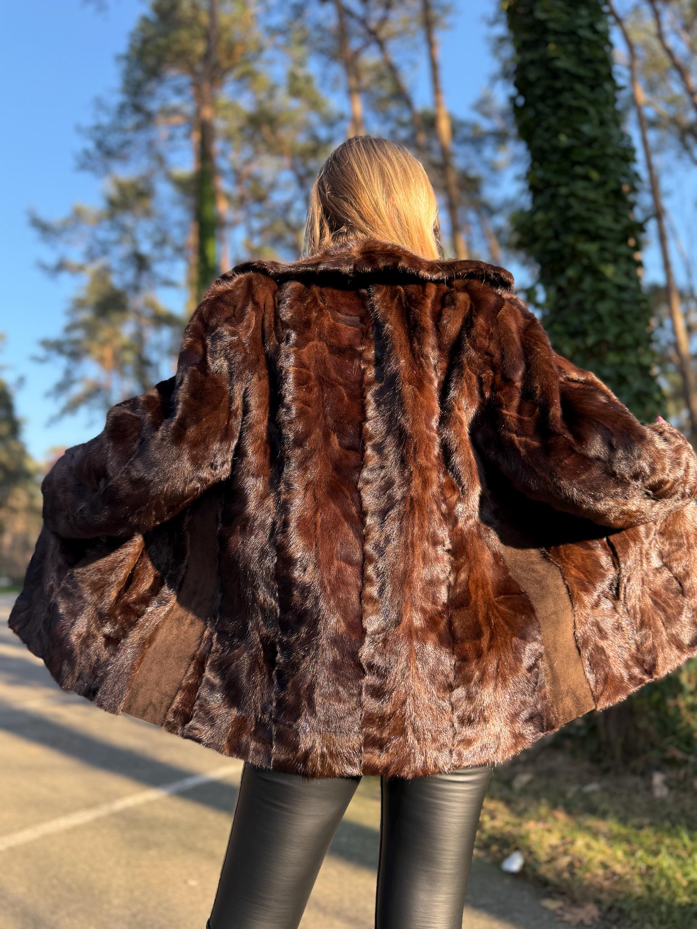 Large Mink Fur Jacket in Natural Brown, Genuine Mink Fur, Soft Fur Jacket, Classic Vintage Style, Excellent Condition, Brown Mink Fur Jacket