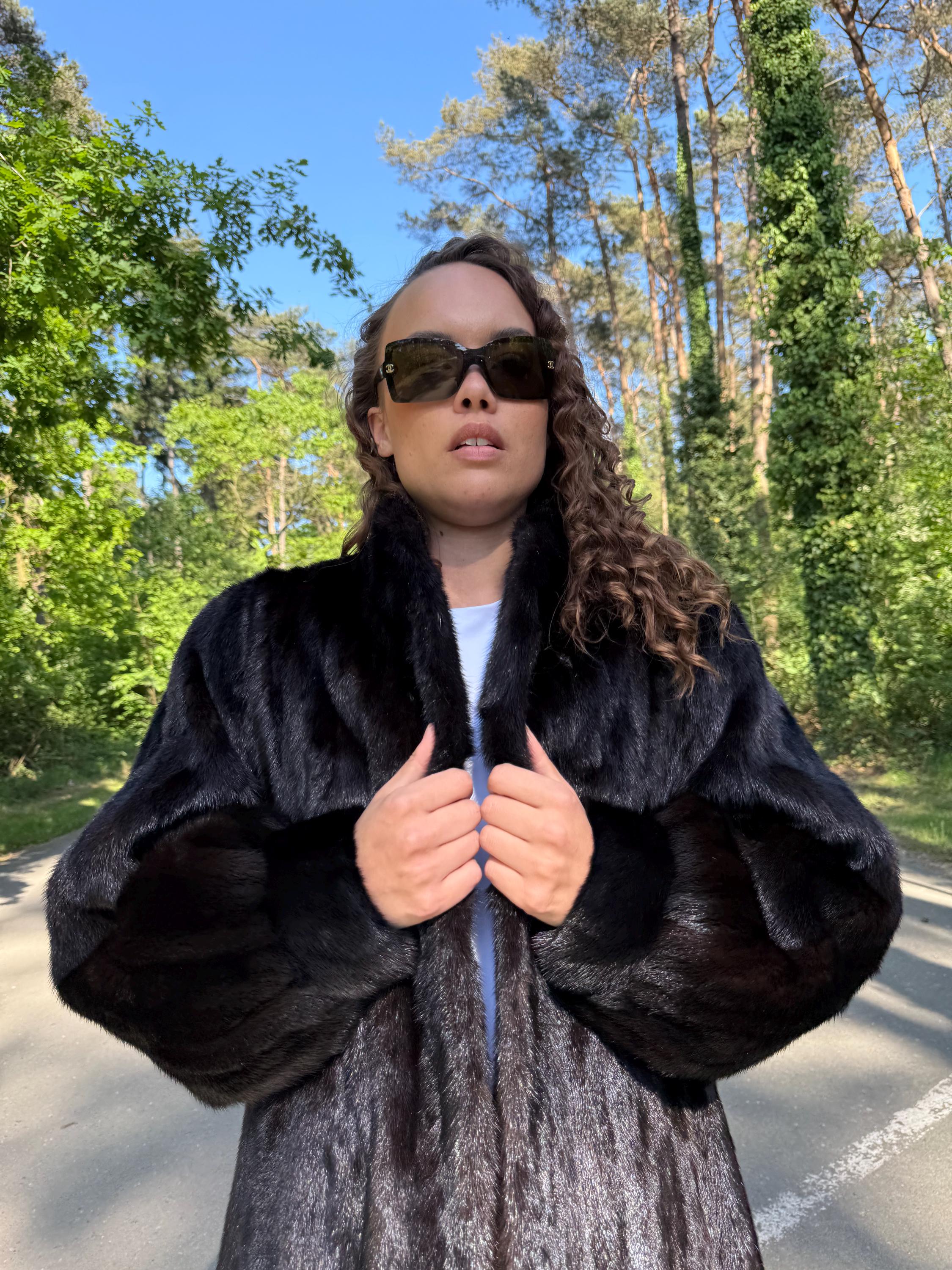 Black Diamond Rare Mink Fur Coat, XL Size, Excellent Condition, Premium Selected Mink Fur Coat, Luxurious Women's Fur Coat, Vintage Fur Coat
