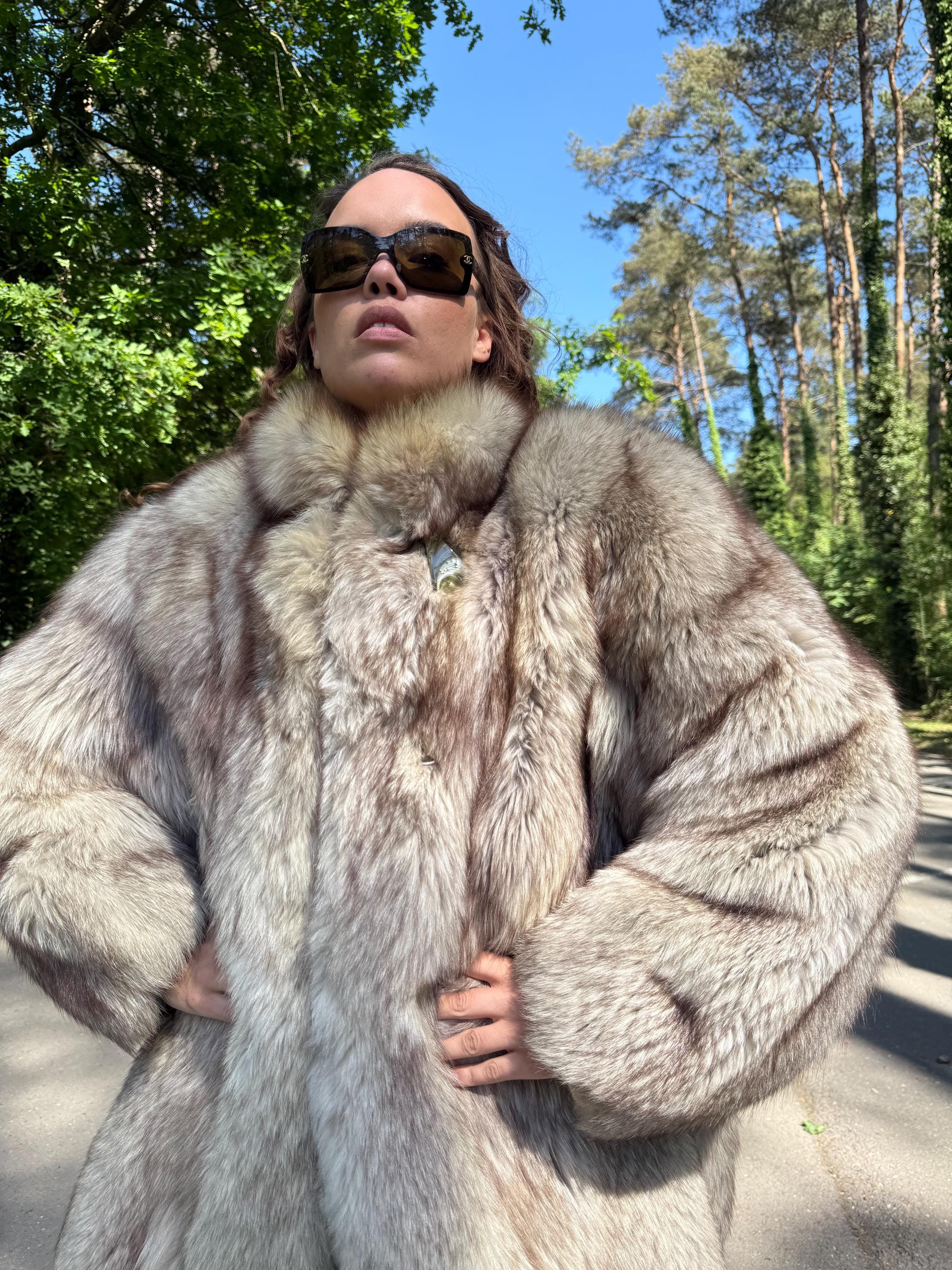Fluffy Fox Fur Coat, XL Size, Real Fur Coat, Fox Fur Coat, Vintage Fur Coat, Women's Fur Coat, White Fox Fur, Grey Fox Fur Coat, Nordic Fox