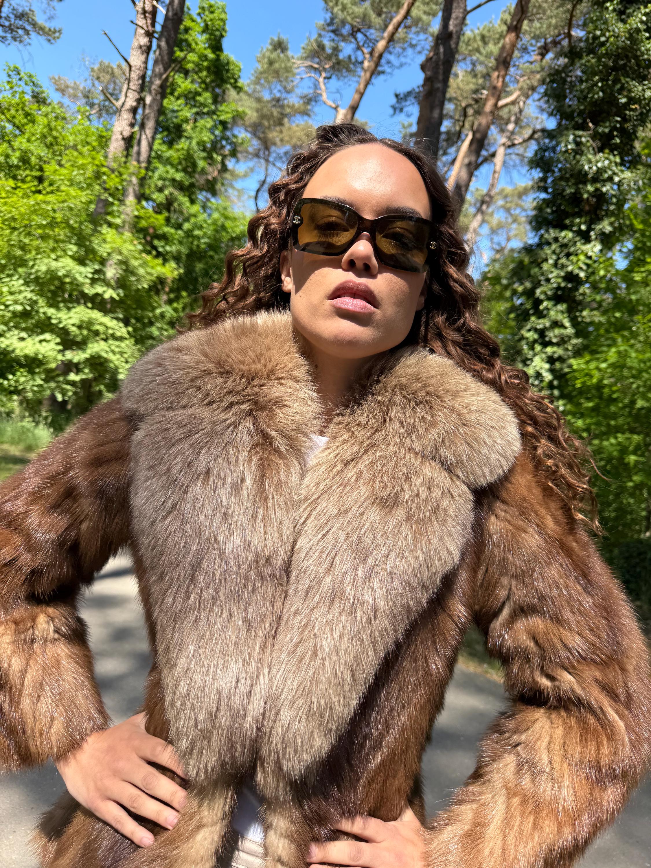 Mink Jacket with Fox Fur Collar, Medium Size, Very Rare Find and Eye Catching Design, Women's Luxury Fur Jacket, Genuine Mink Fur, Real Fox