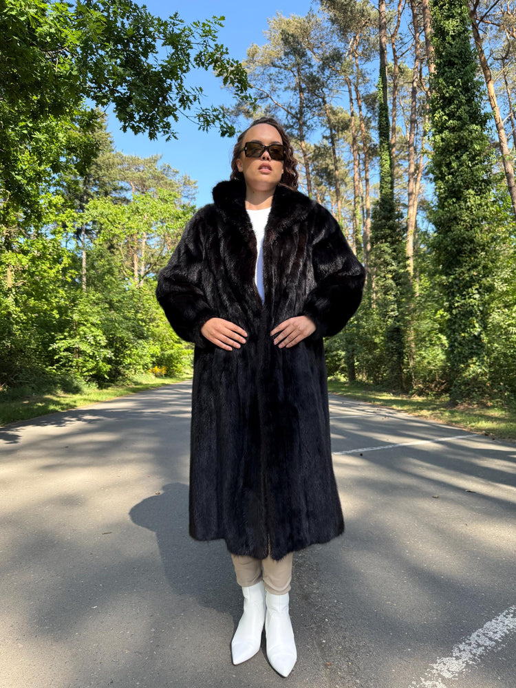 Saga Mink Fur Coat in Dark Brown, XL Size, Premium Selected Mink Fur Coat, Perfect for Elegant Style in Classic Fashion, Real Mink Fur Coat