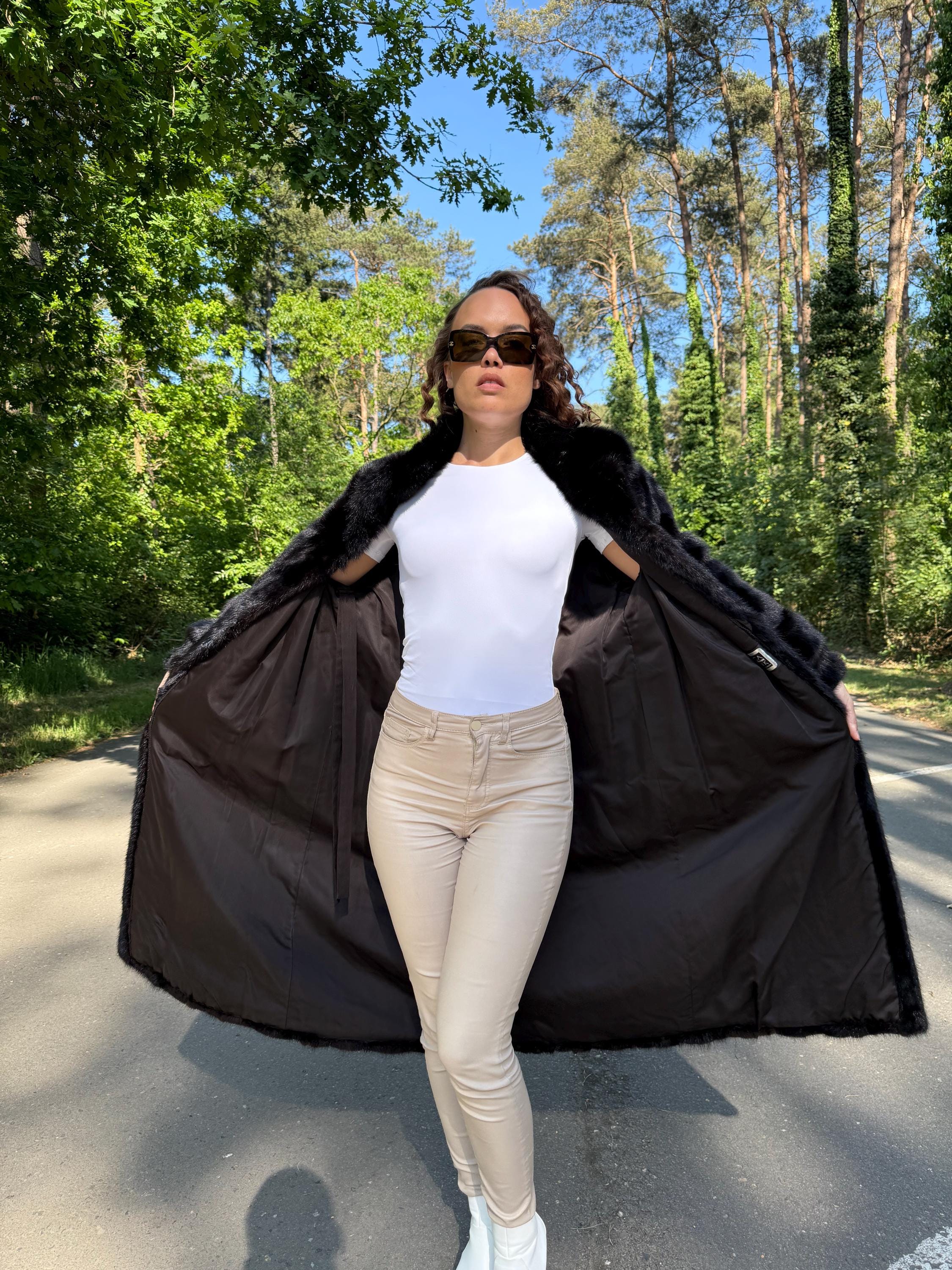 Saga Mink Fur Coat in Dark Brown, XL Size, Premium Selected Mink Fur Coat, Perfect for Elegant Style in Classic Fashion, Real Mink Fur Coat