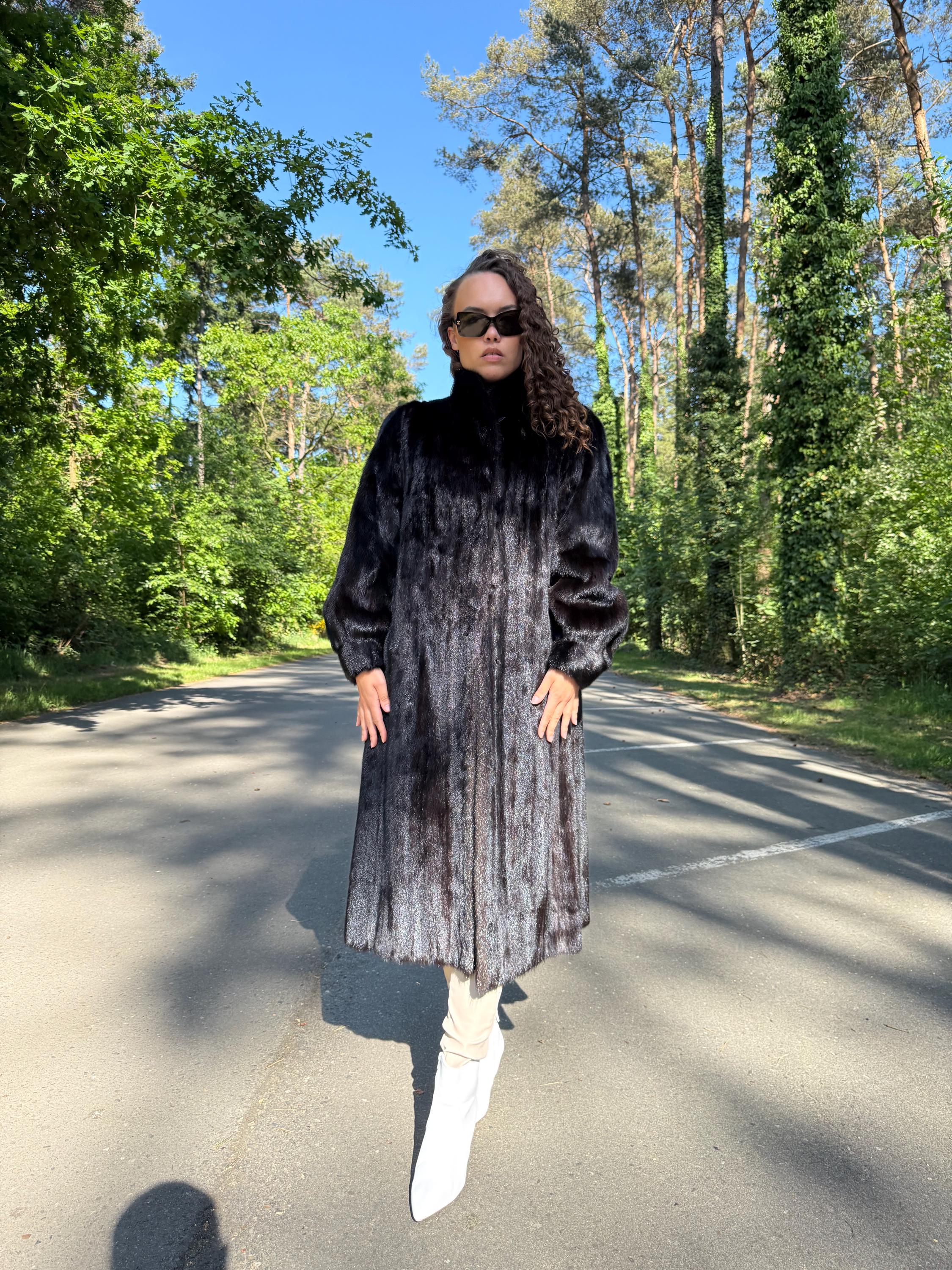 Black Diamond Rare Mink Fur Coat, XL Size, Excellent Condition, Premium Selected Mink Fur Coat, Luxurious Women's Fur Coat, Vintage Fur Coat
