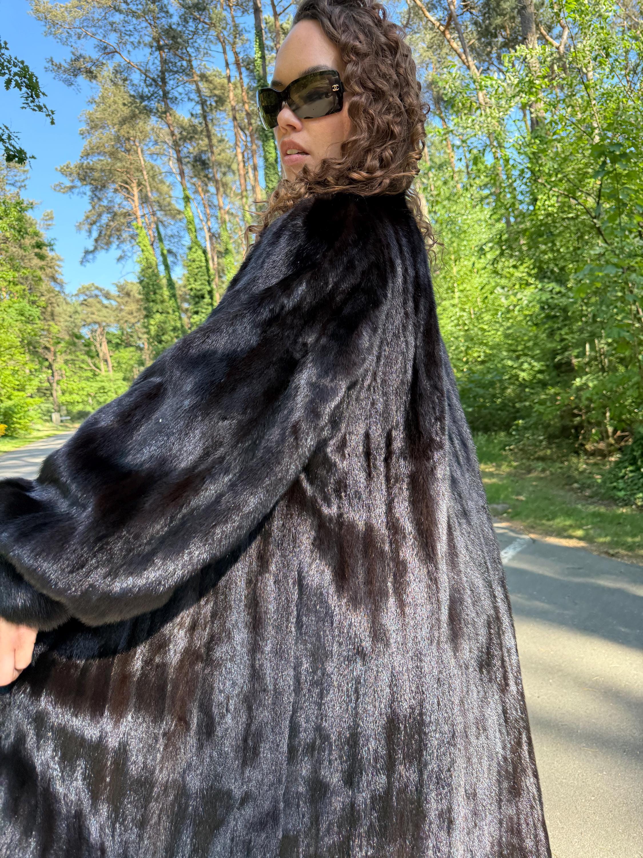 Black Diamond Rare Mink Fur Coat, XL Size, Excellent Condition, Premium Selected Mink Fur Coat, Luxurious Women's Fur Coat, Vintage Fur Coat