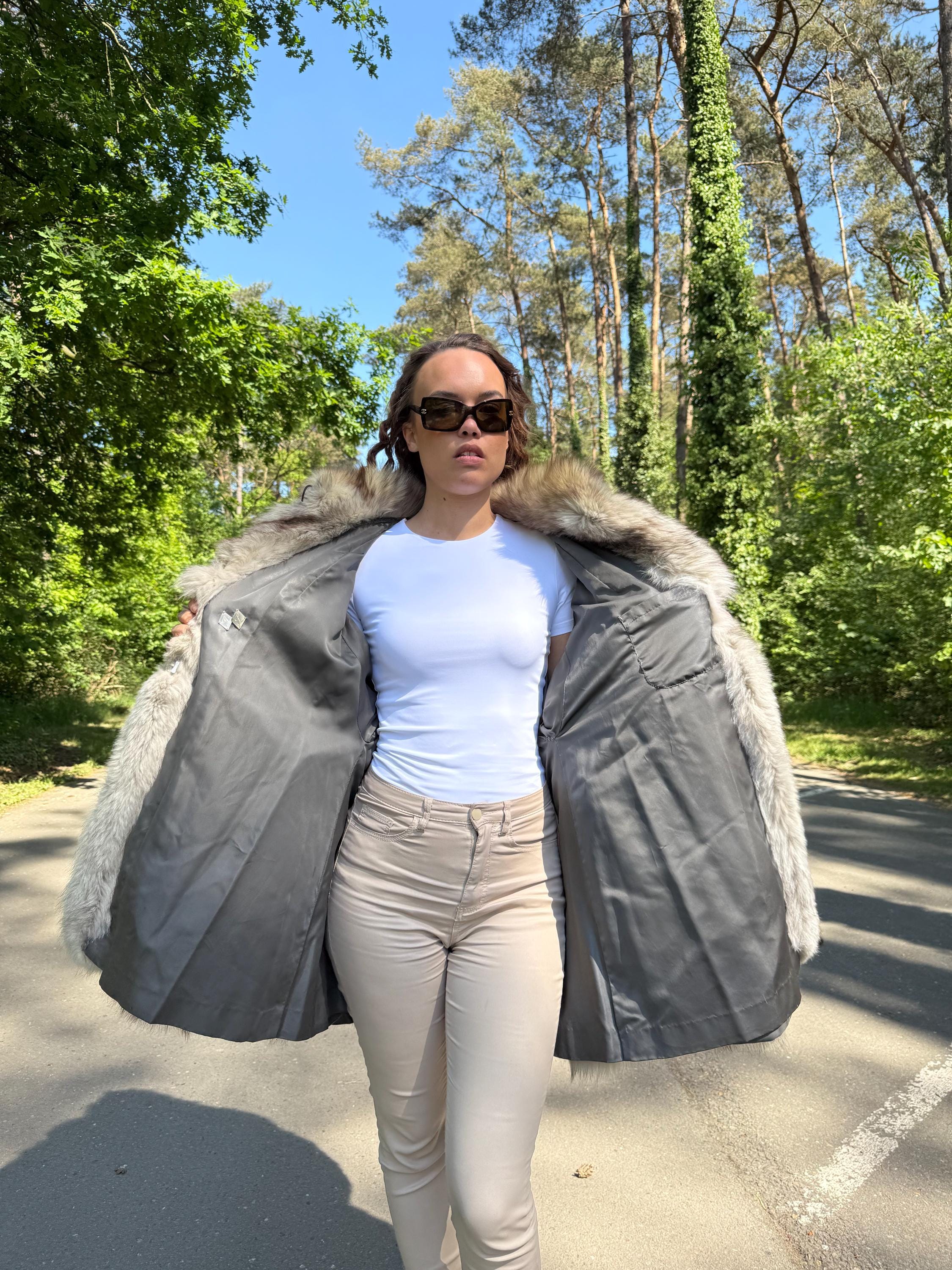 Fluffy Fox Fur Coat, XL Size, Real Fur Coat, Fox Fur Coat, Vintage Fur Coat, Women's Fur Coat, White Fox Fur, Grey Fox Fur Coat, Nordic Fox