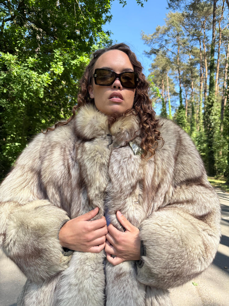 Fluffy Fox Fur Coat, XL Size, Real Fur Coat, Fox Fur Coat, Vintage Fur Coat, Women's Fur Coat, White Fox Fur, Grey Fox Fur Coat, Nordic Fox