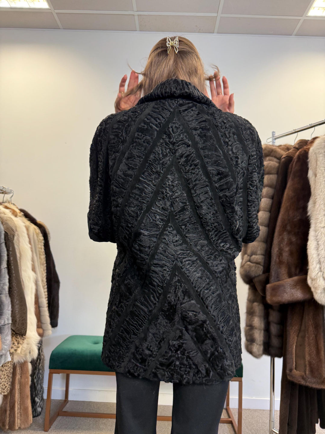 Black Astrakhan Vest, XL/XXL Size, Fur Vest, Real Fur Vest, Black Astrakhan Fur, Black Fur Vest, Women's Fur Vest, Vintage Fur Vest, Fur