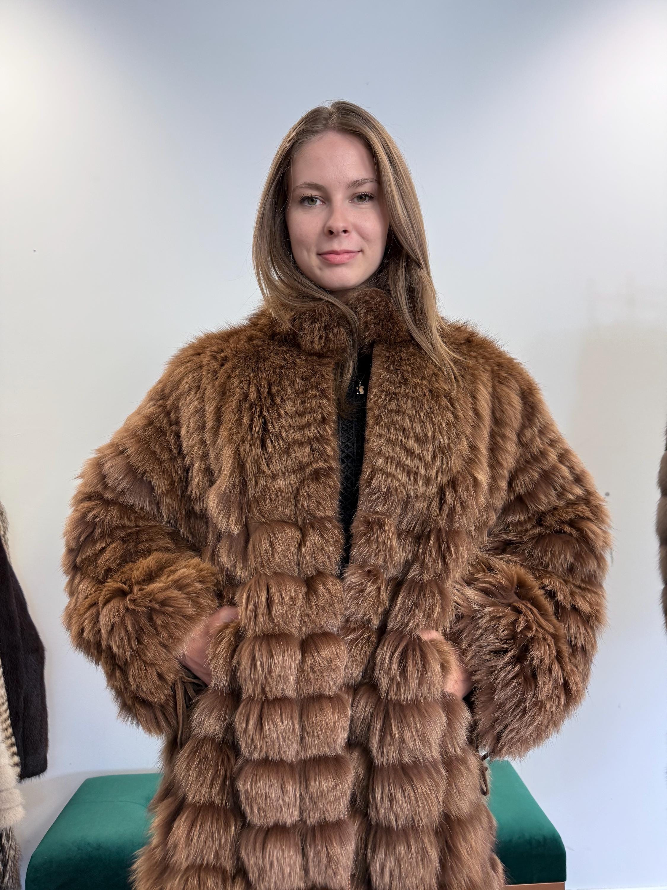 Brown Fox Fur Coat, Medium Size, Brown Fox Coat, Vintage Fur Coat, Women's Fur Coat, Real Fox Fur, Real Fox Coat, Soft Fur Coat, Fluffy Coat