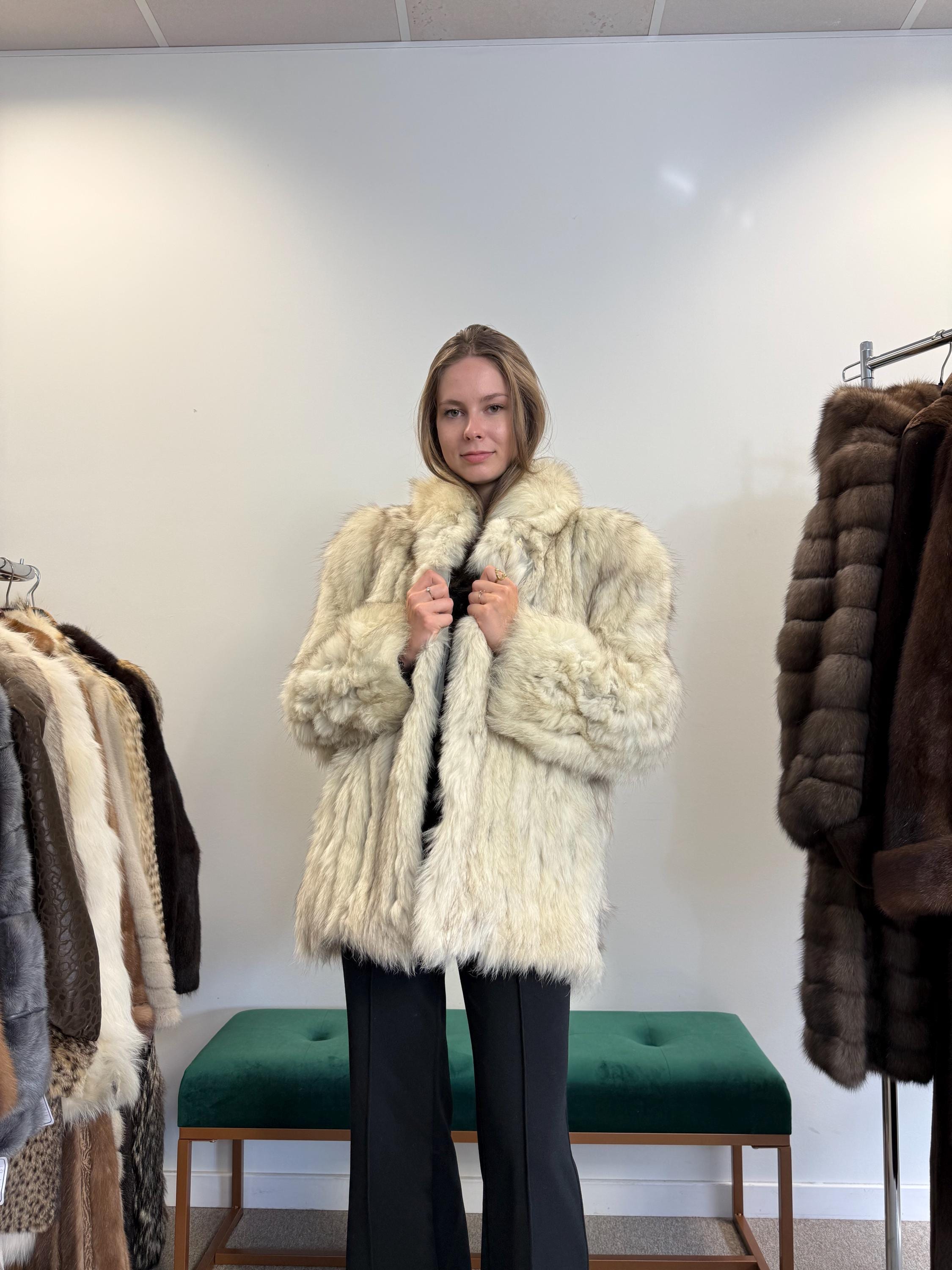 White Fox Fur Jacket, Medium Size, Saga Fox Jacket, Real Fox Fur Coat, Fox Fur Coat, Vintage Fur Coat, Women's Fur Jacket, Outlet Fur Coat