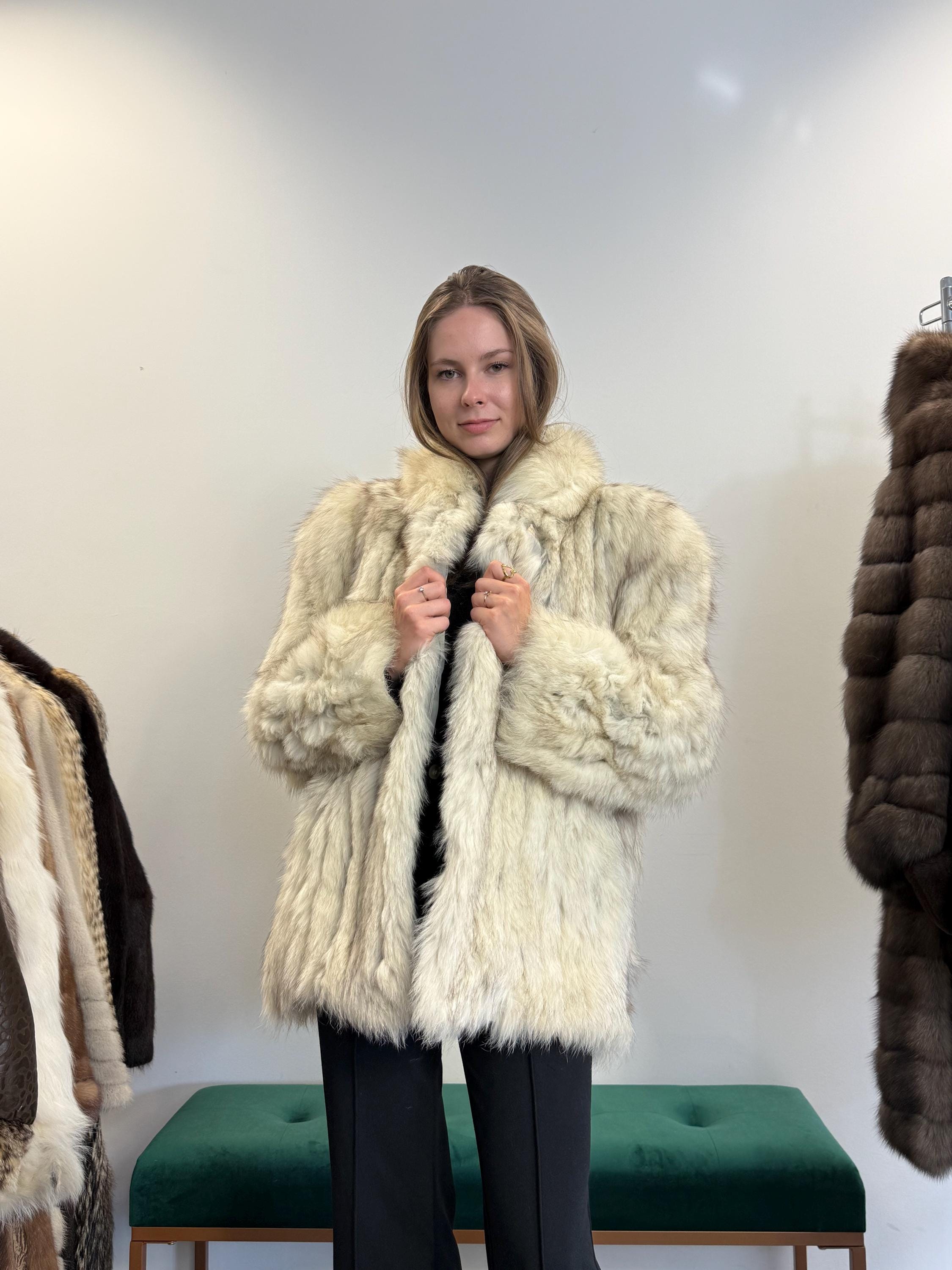 White Fox Fur Jacket, Medium Size, Saga Fox Jacket, Real Fox Fur Coat, Fox Fur Coat, Vintage Fur Coat, Women's Fur Jacket, Outlet Fur Coat