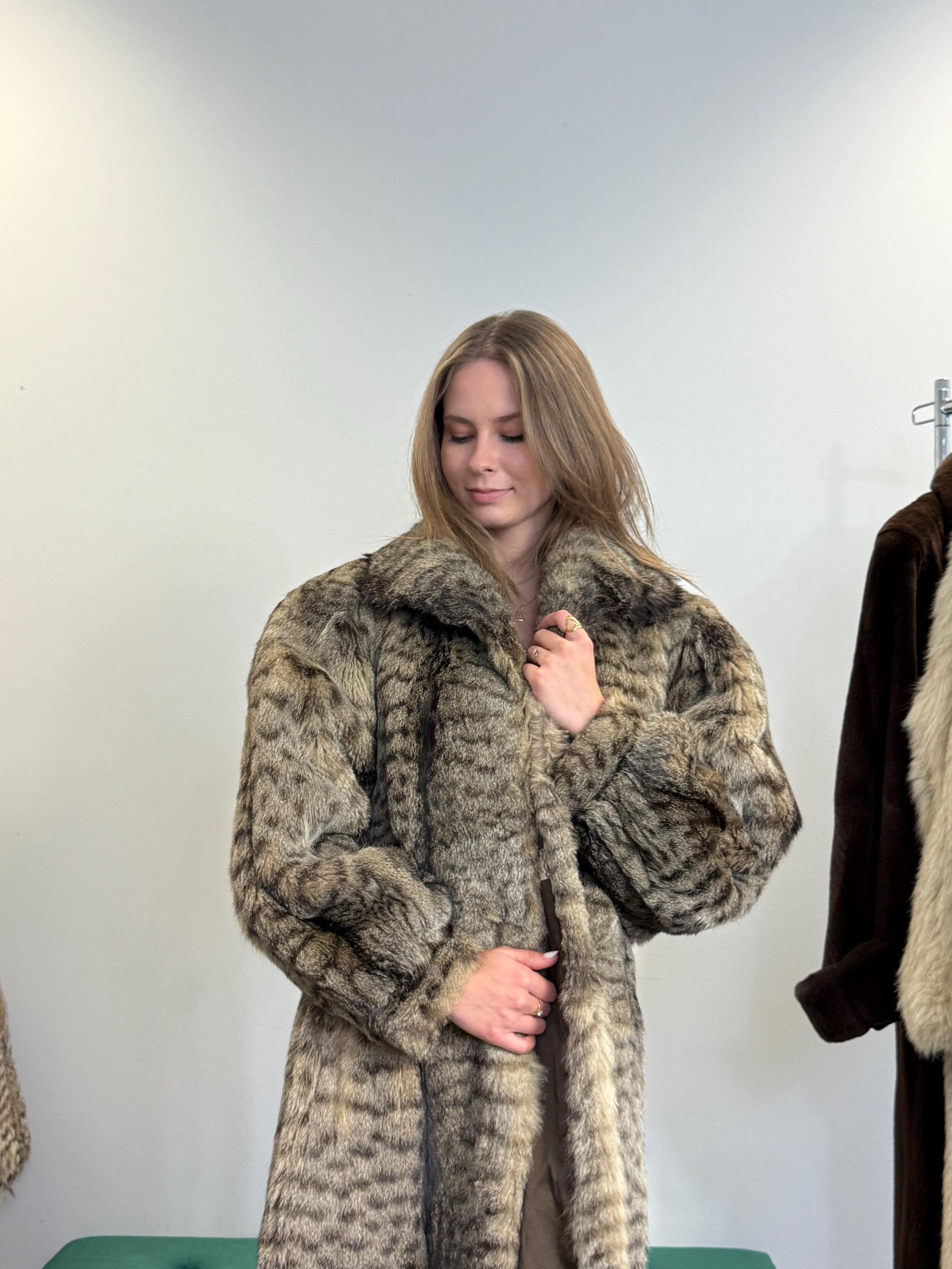 Long Lynx Fur Coat, Large Size, Vintage Fur Coat, Real Lynx Coat, Lynx Fur, Fur Coat, Real Fur Coat, Lynx Fur Coat, Lynx Coat, Women's Coat